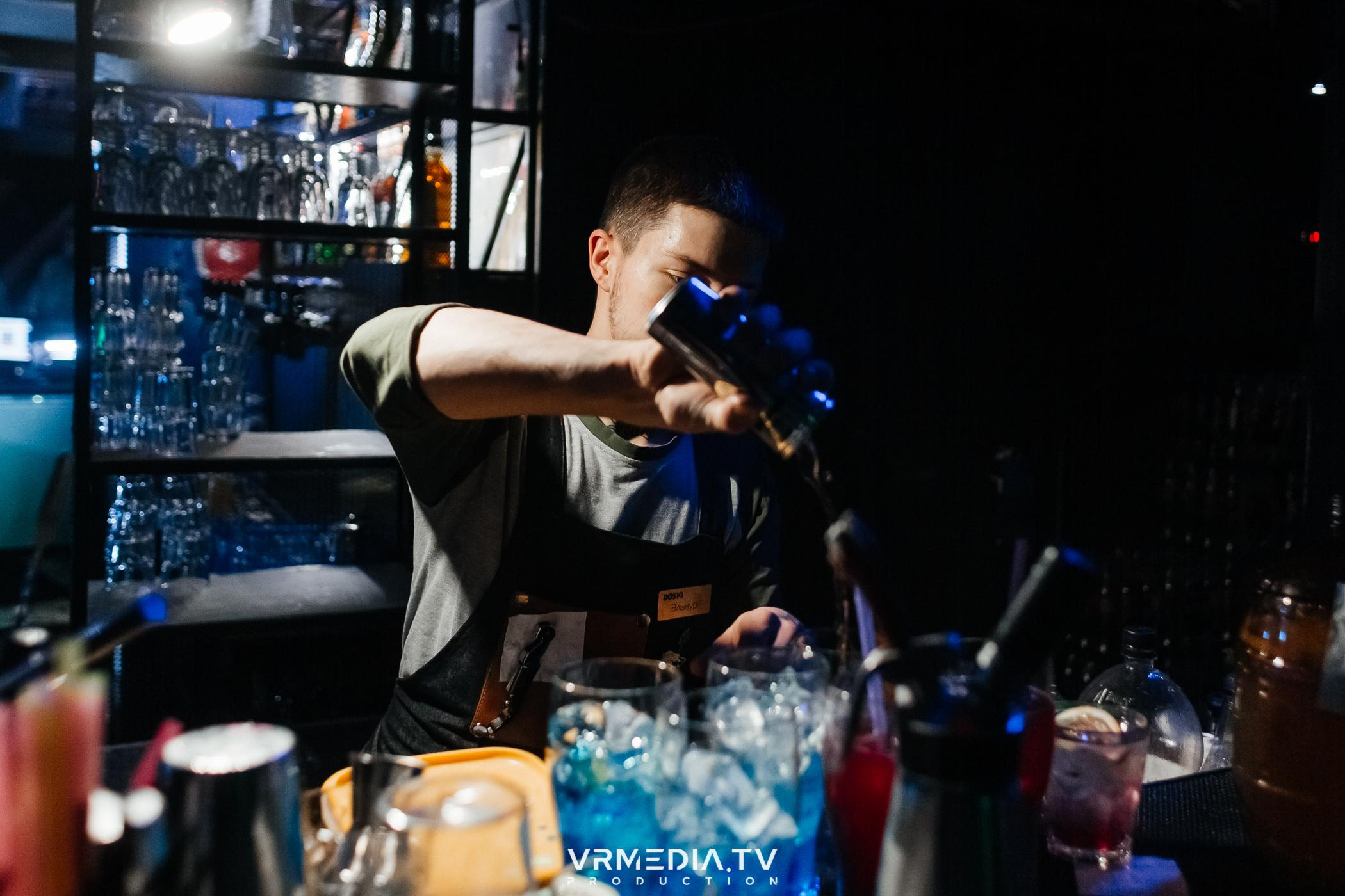 Выходные в баре «DOSKI»