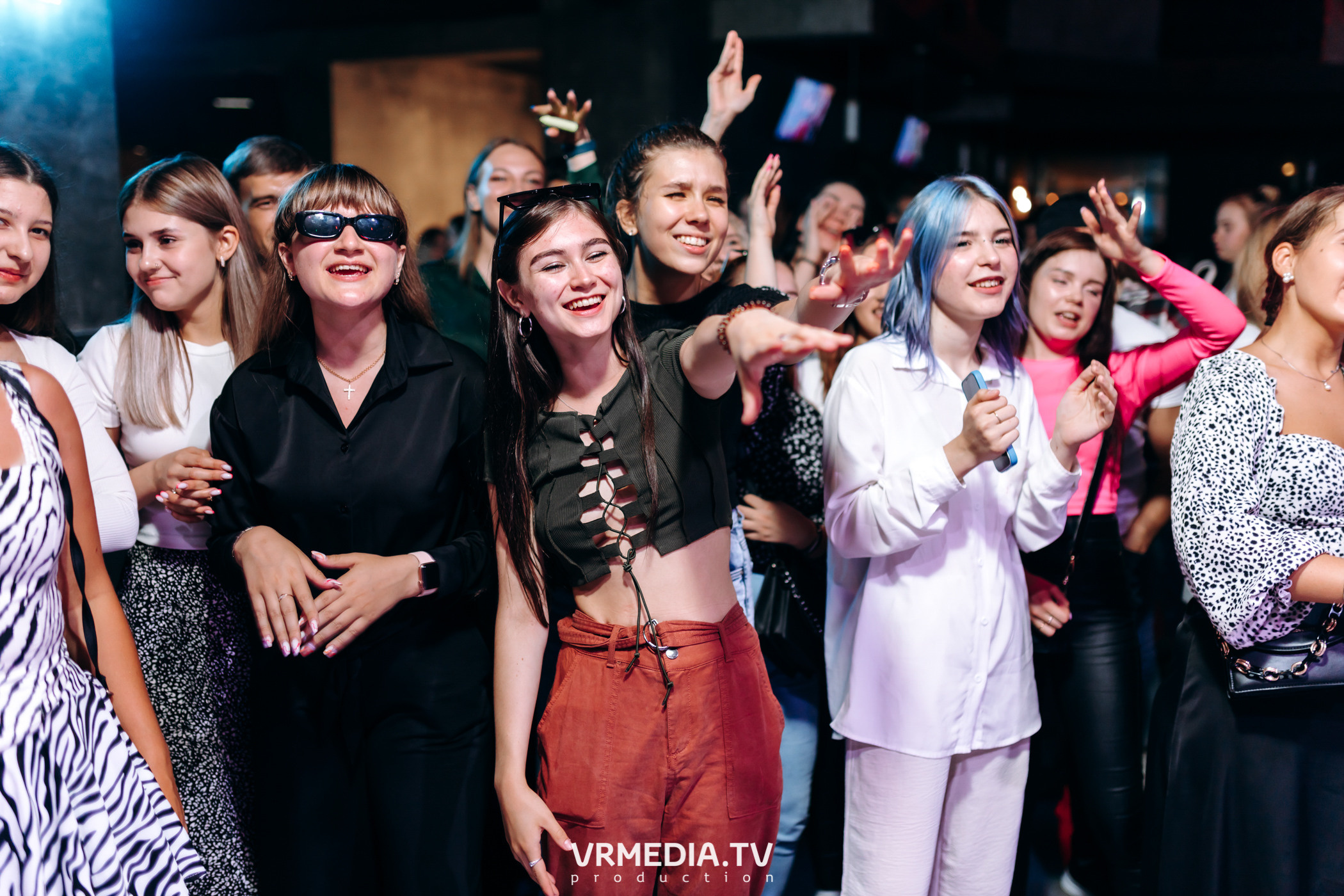 Выходные в баре «DOSKI»