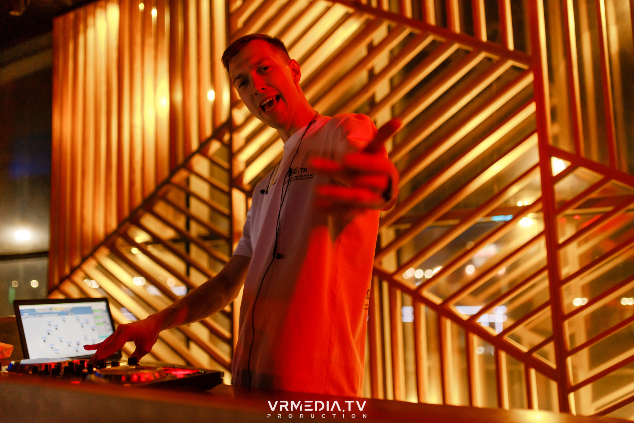 Выходные в баре «DOSKI»