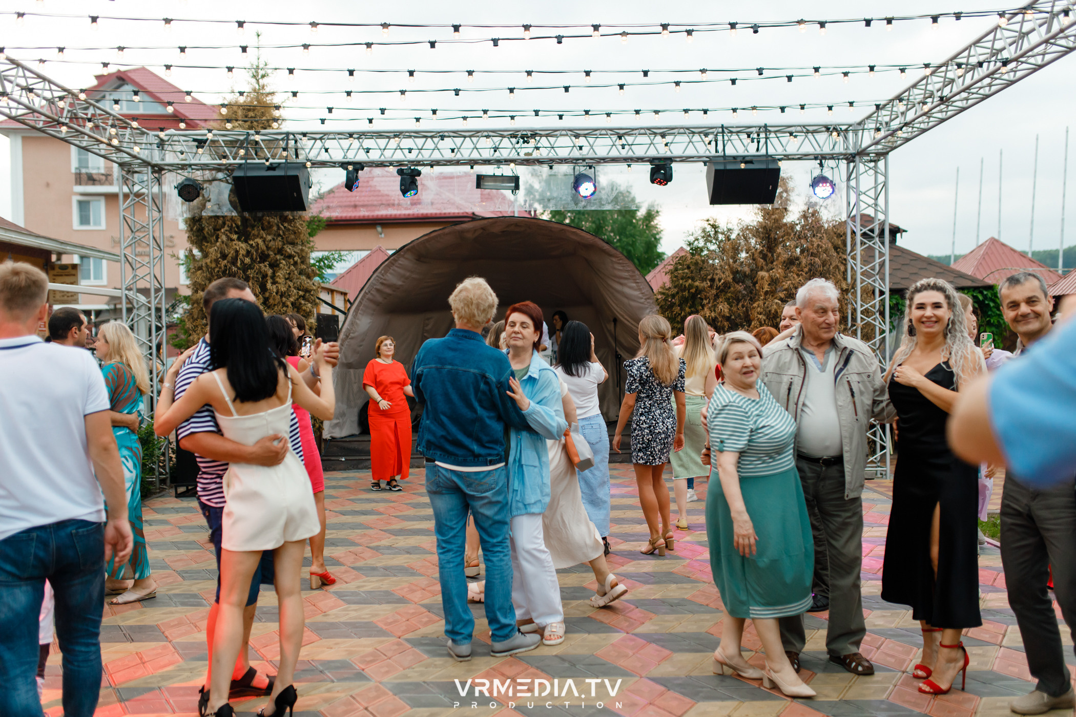 Выходные в ресторане «Лазурный берег»