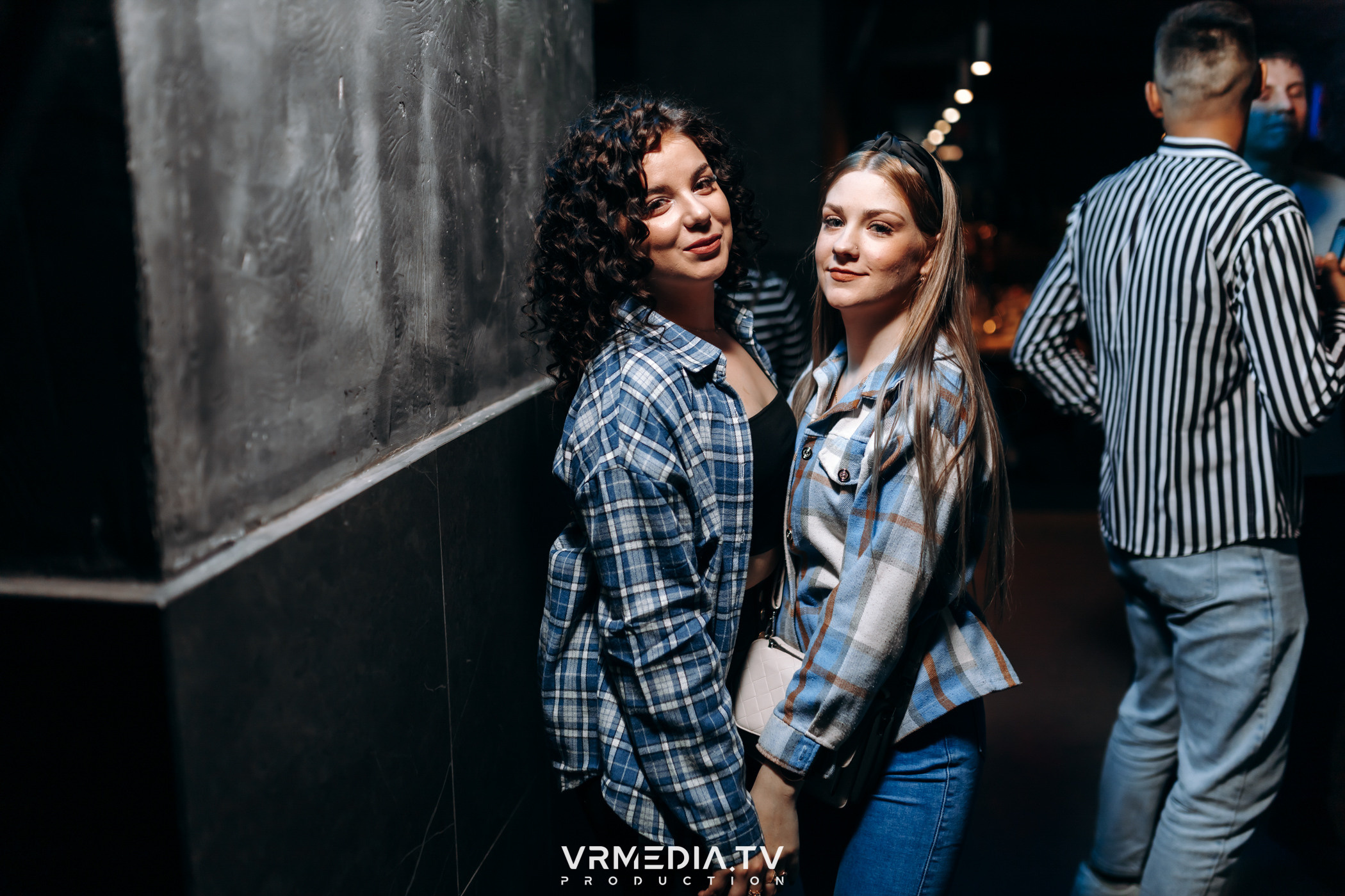 Выходные в баре «DOSKI»