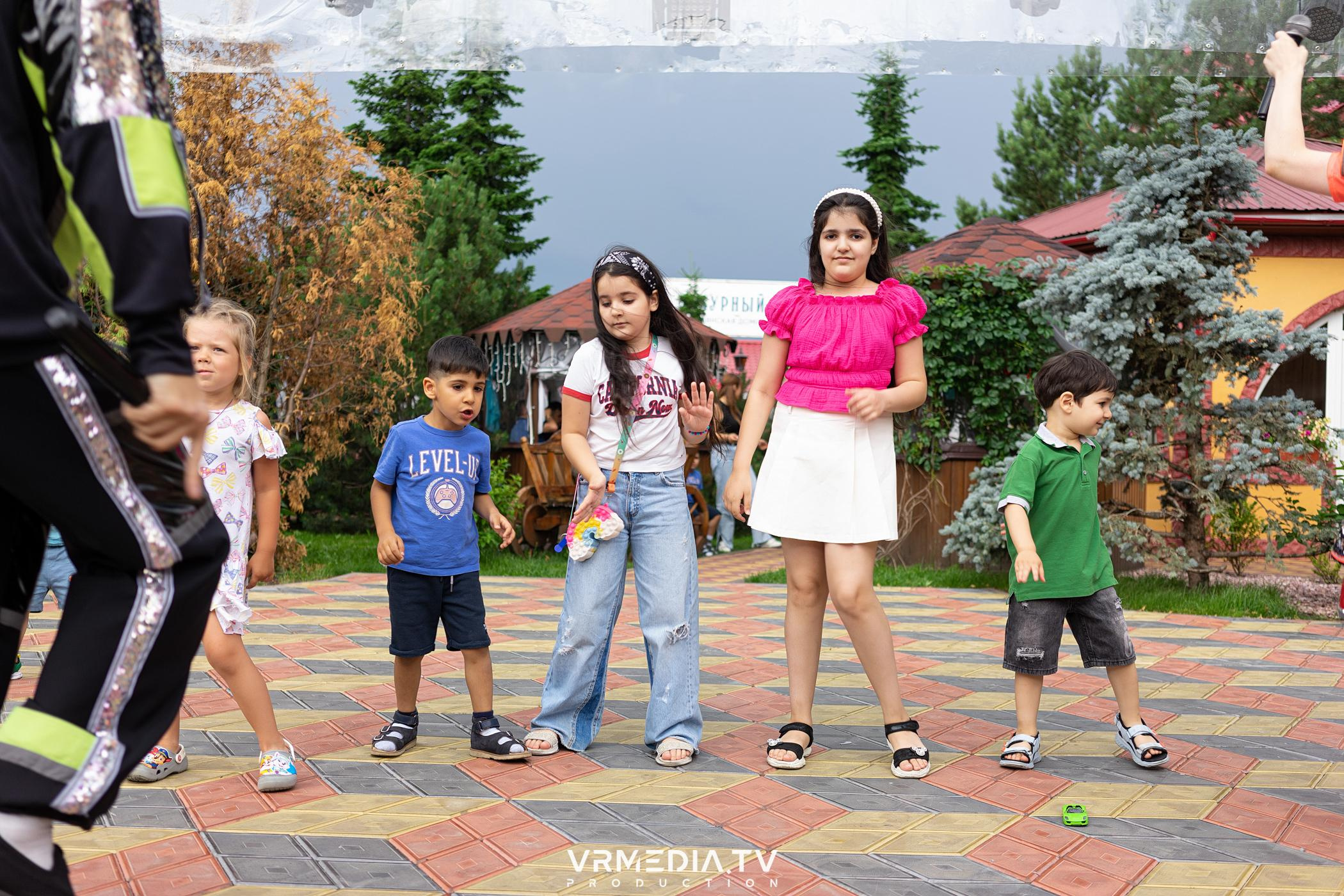 Детская вечеринка в ресторане «Лазурный Берег»