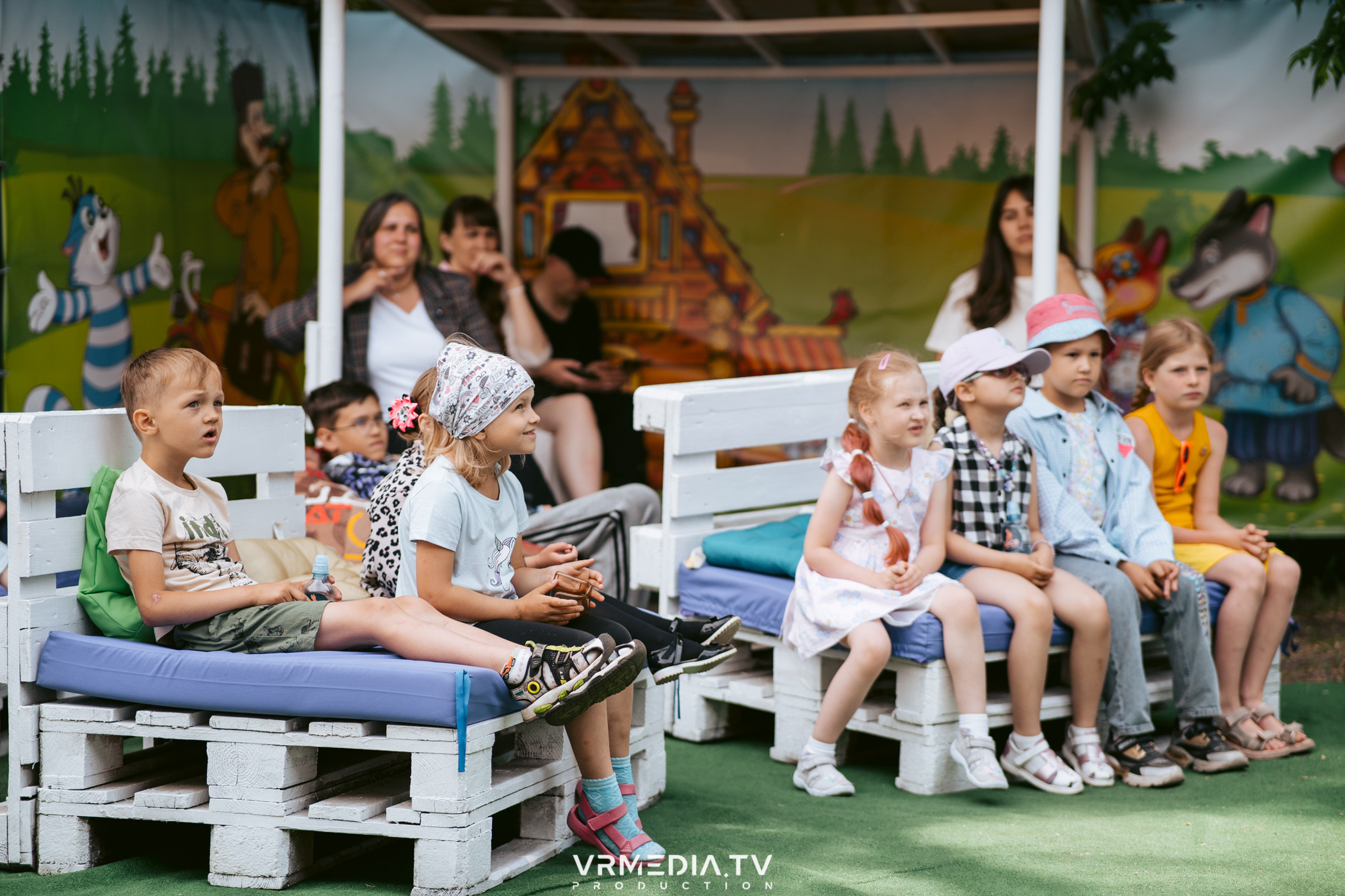 Спектакль «Монстры на каникулах» от студии чудес «Алиса»