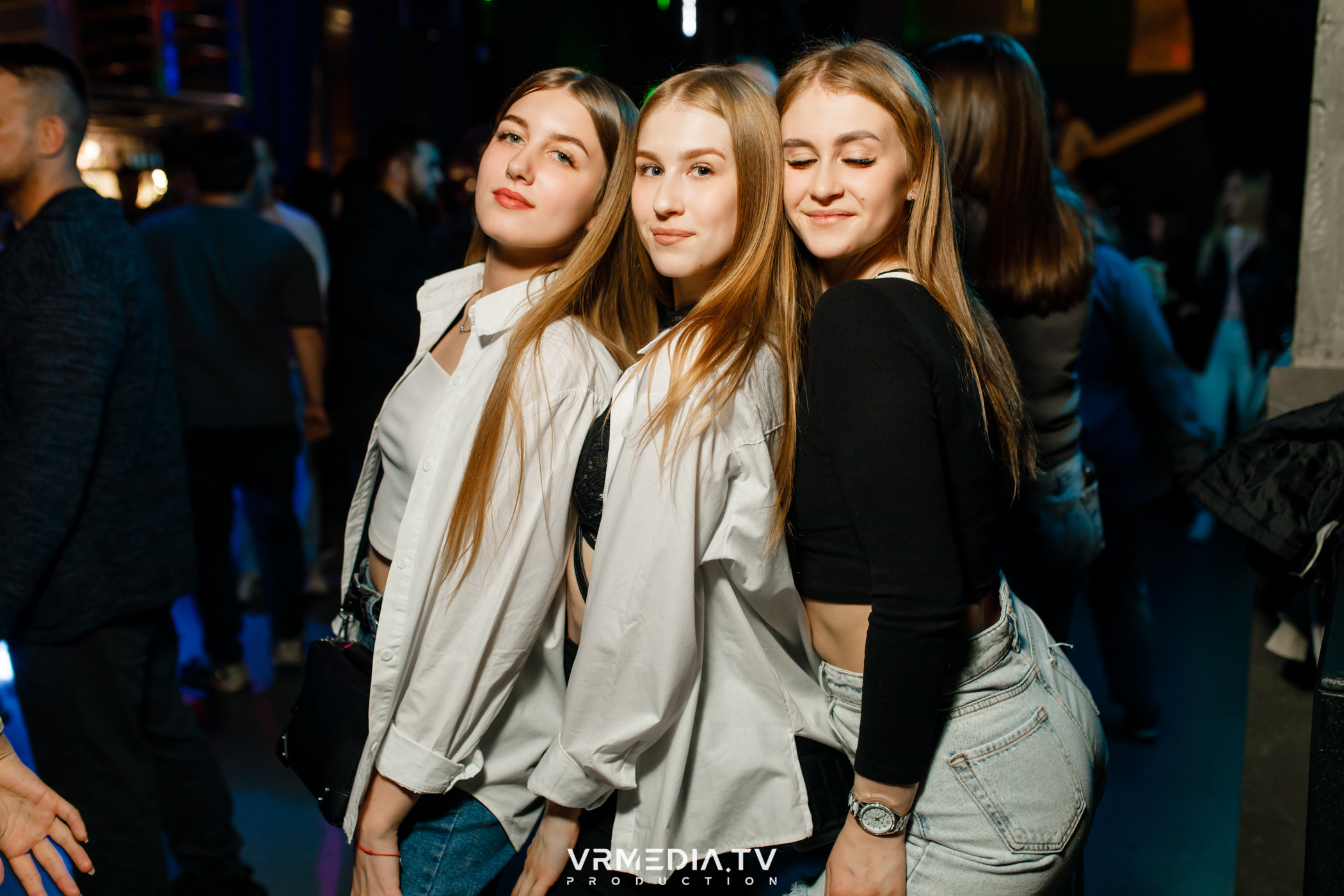 Выходные в баре «DOSKI»