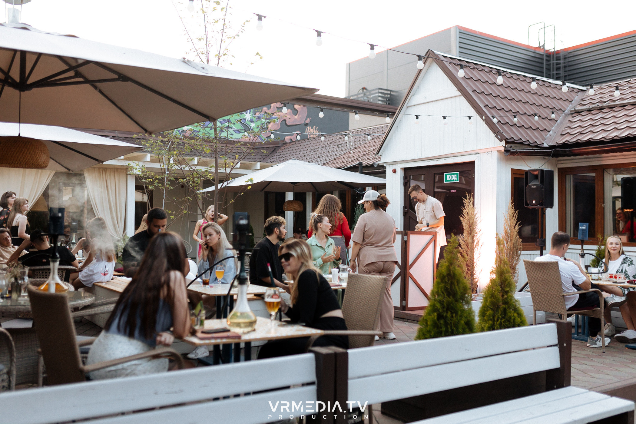 «Среда — маленькая пятница» в караоке-бар «OPERA»