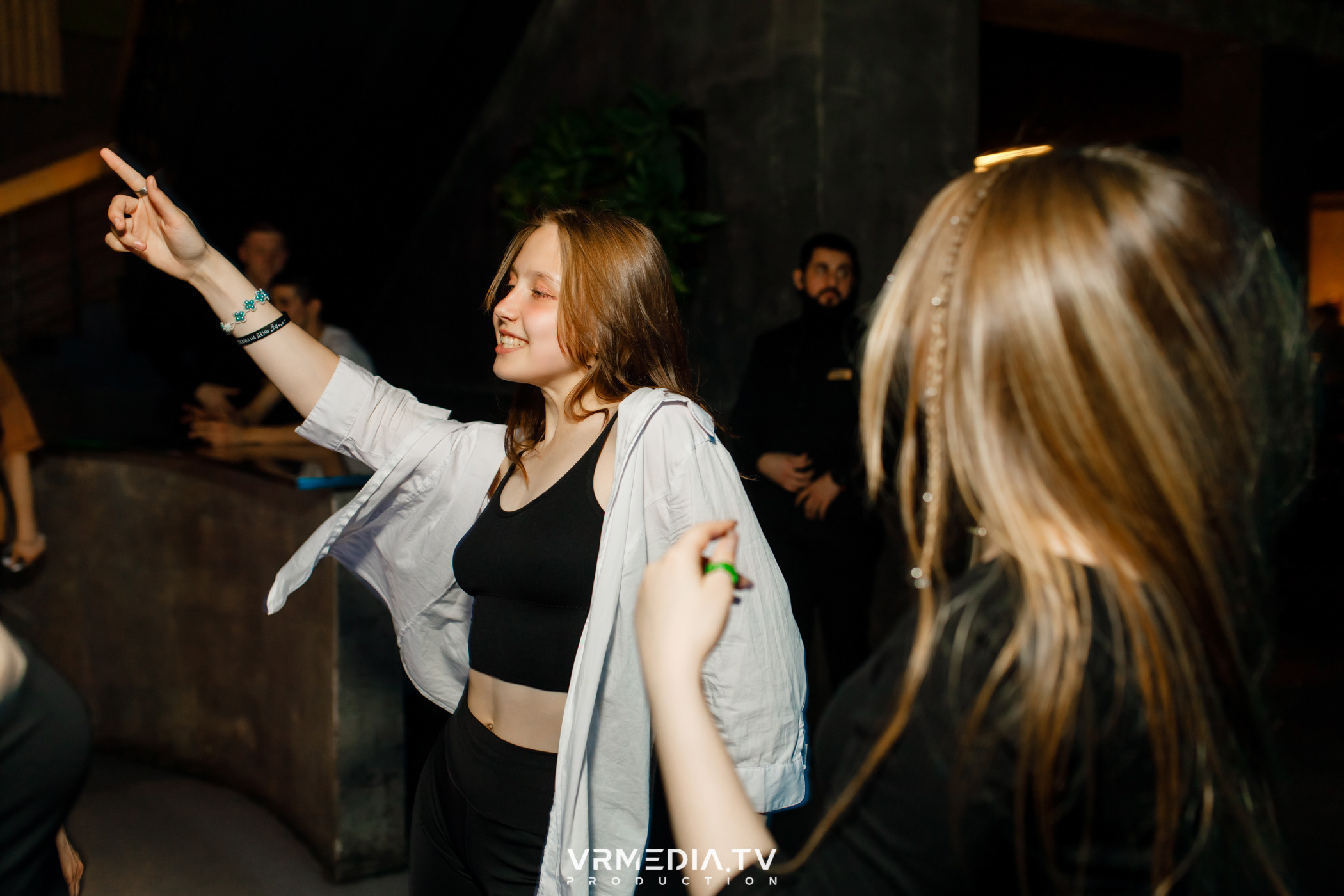 Выходные в баре «DOSKI»