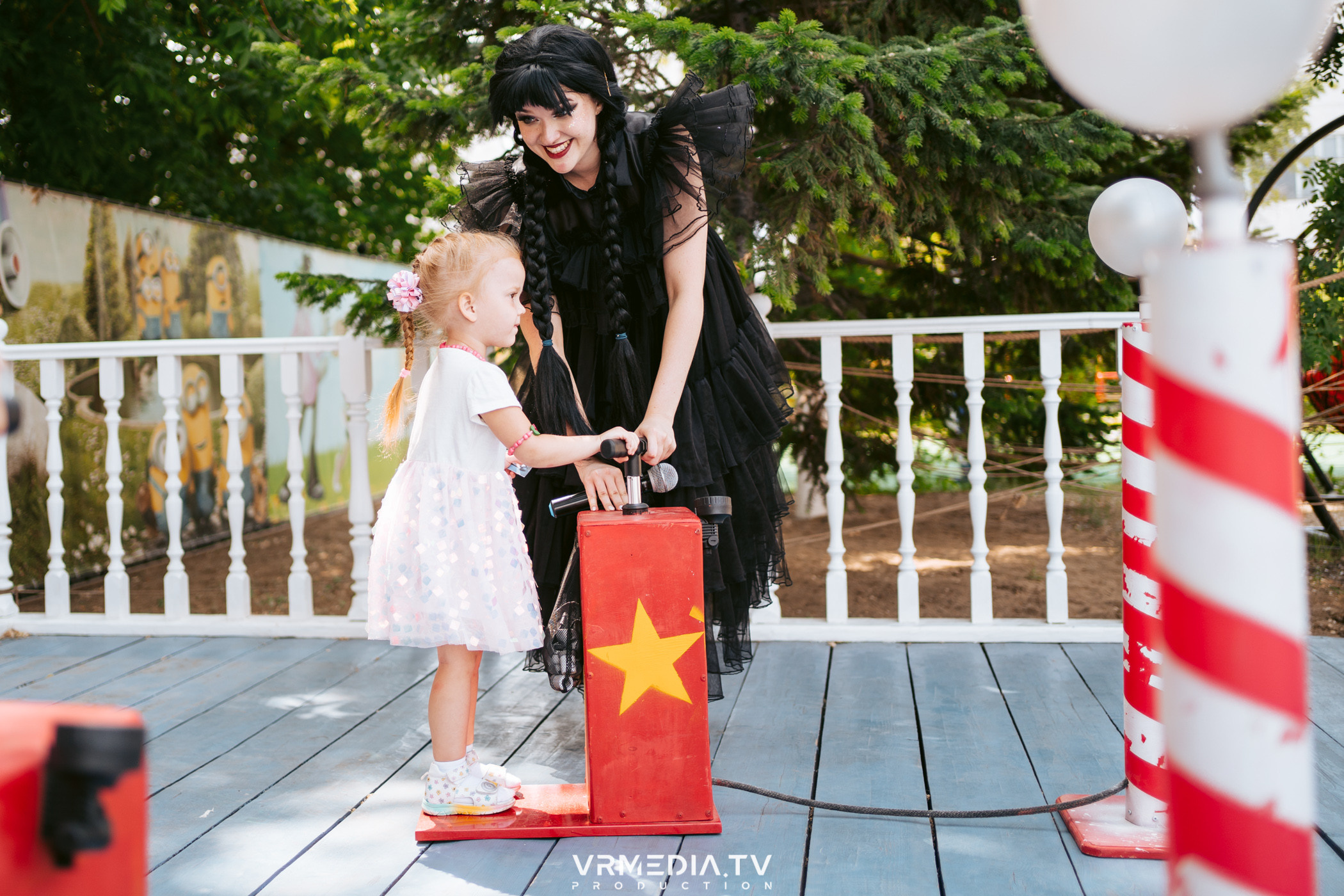 Спектакль «Монстры на каникулах» от студии чудес «Алиса»