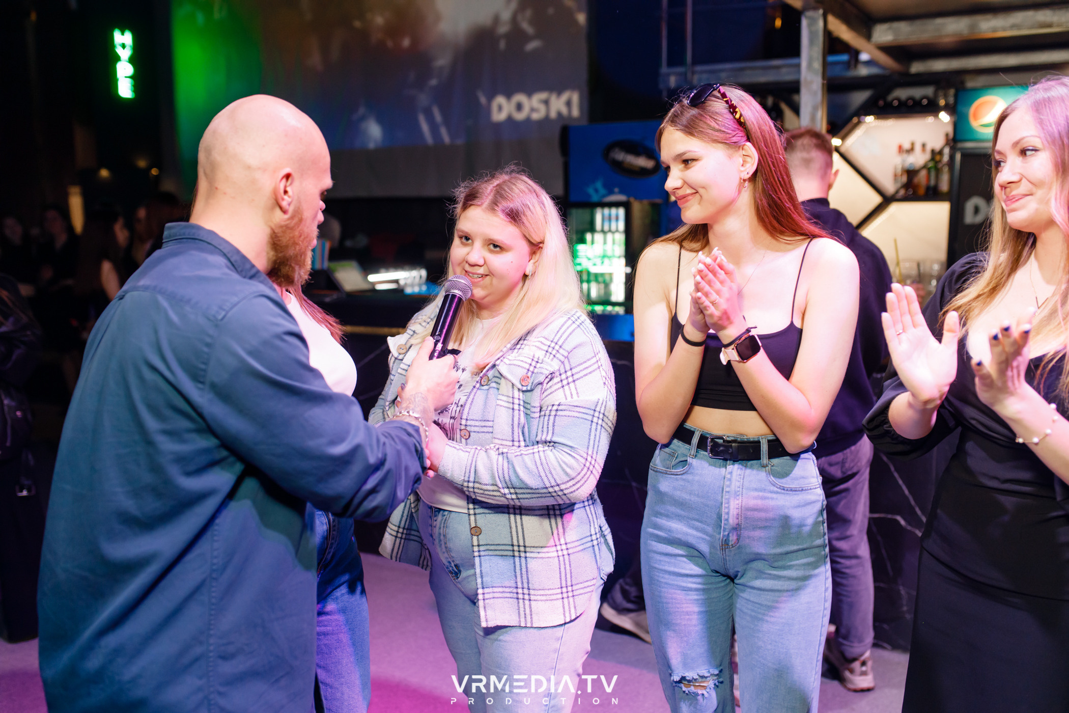 Выходные в баре «DOSKI»