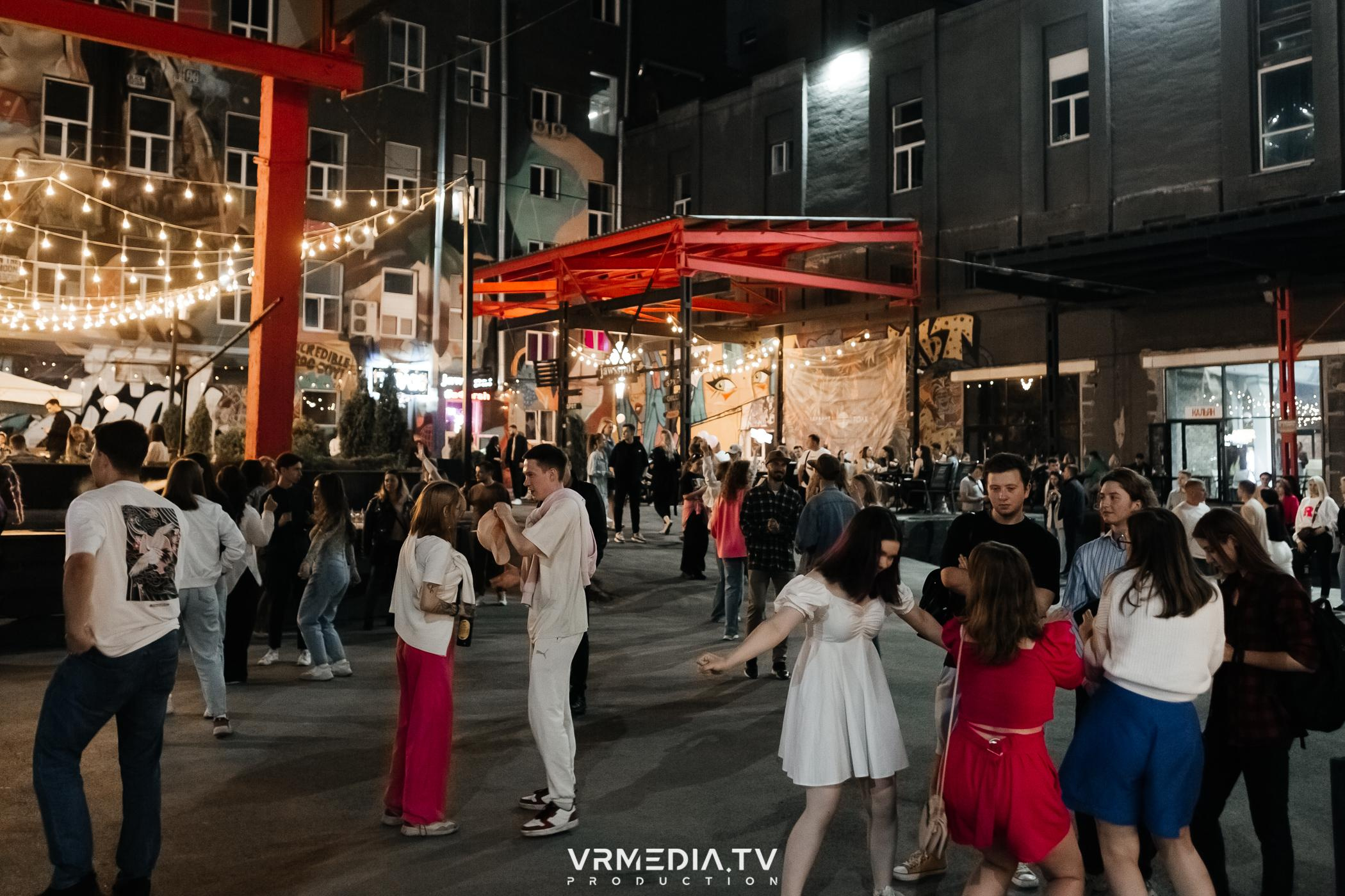 Открытие летнего сезона 2023 в культурном пространстве «Редакция»