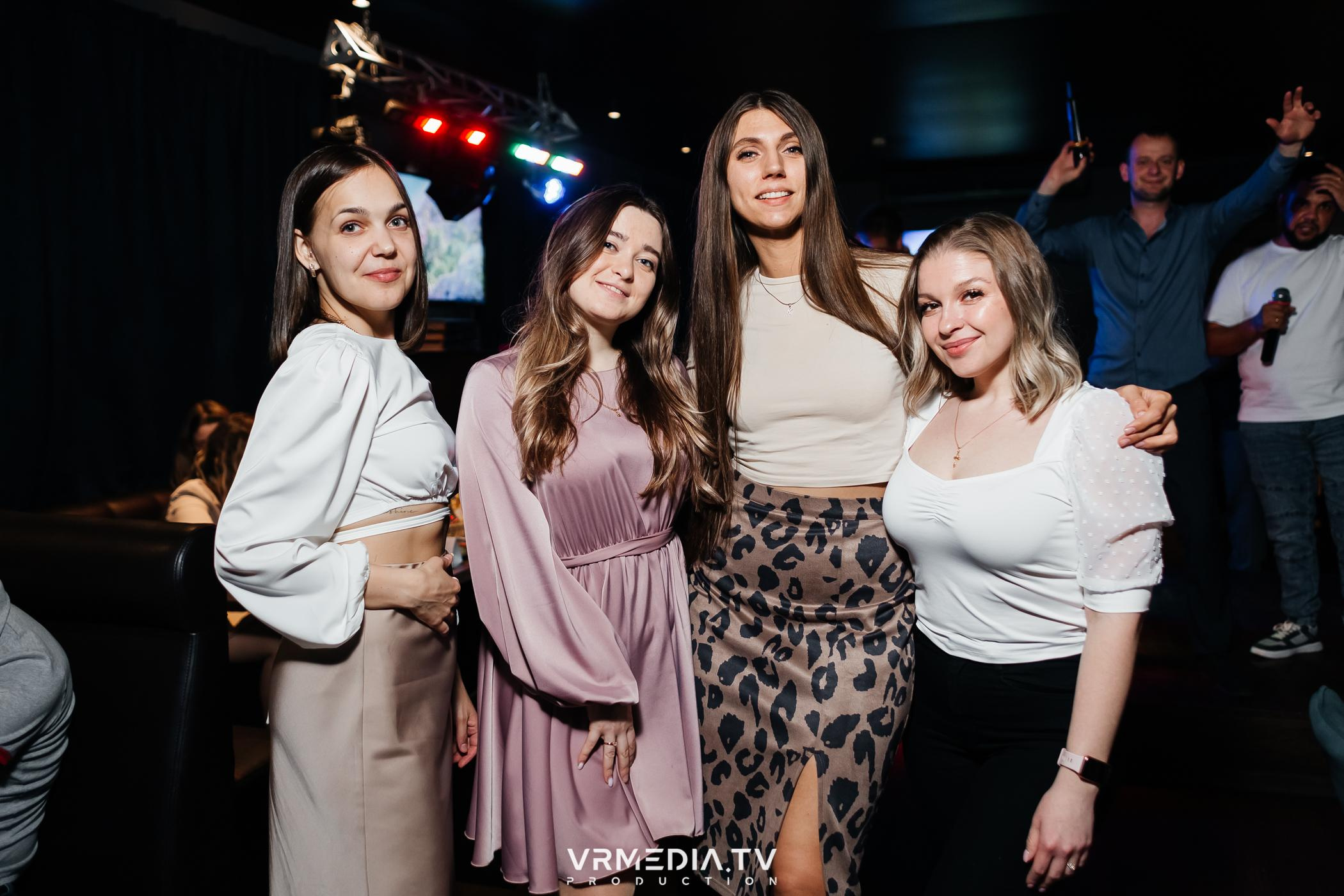 Выходные в баре «DOSKI»