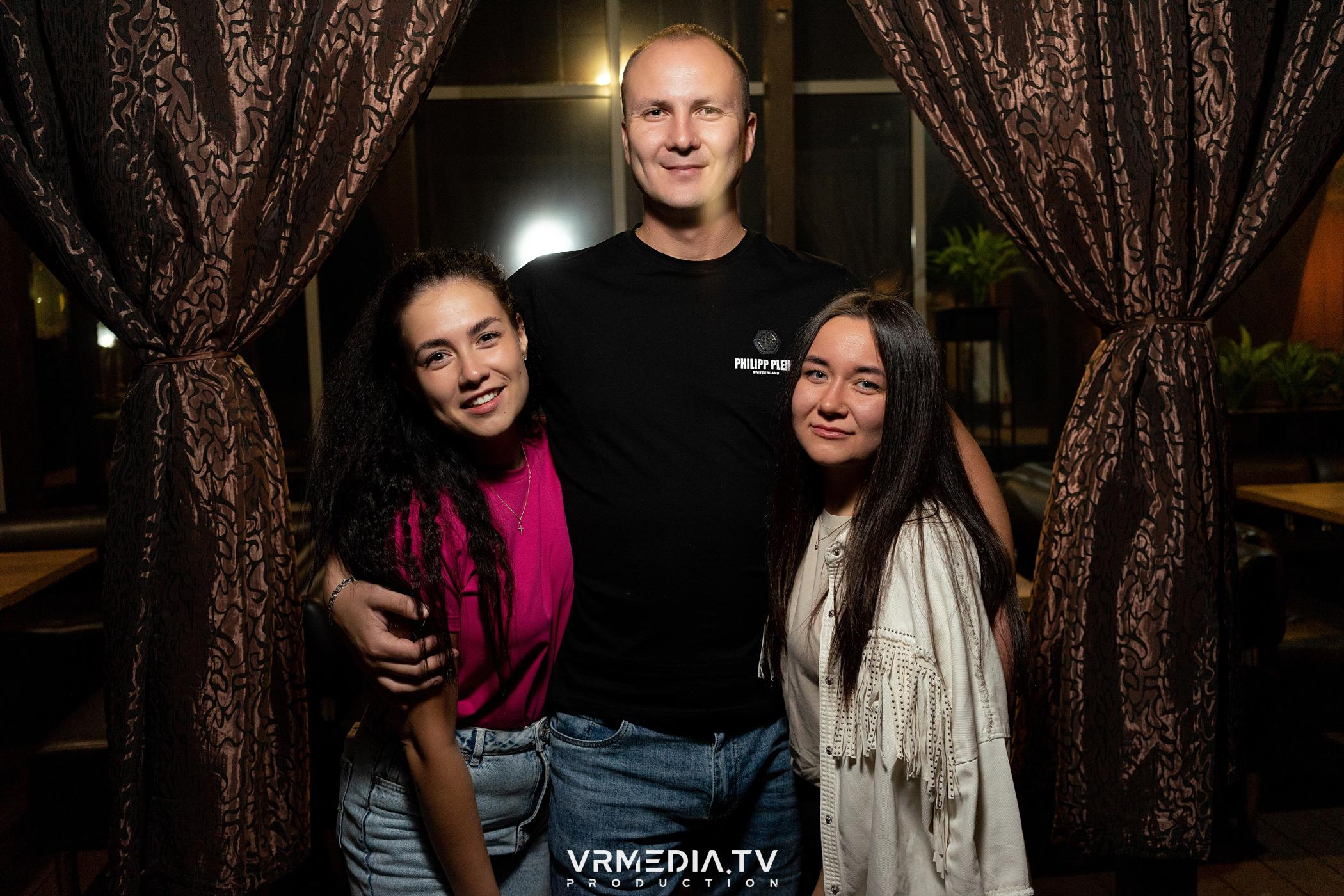 Выходные в баре «DOSKI»