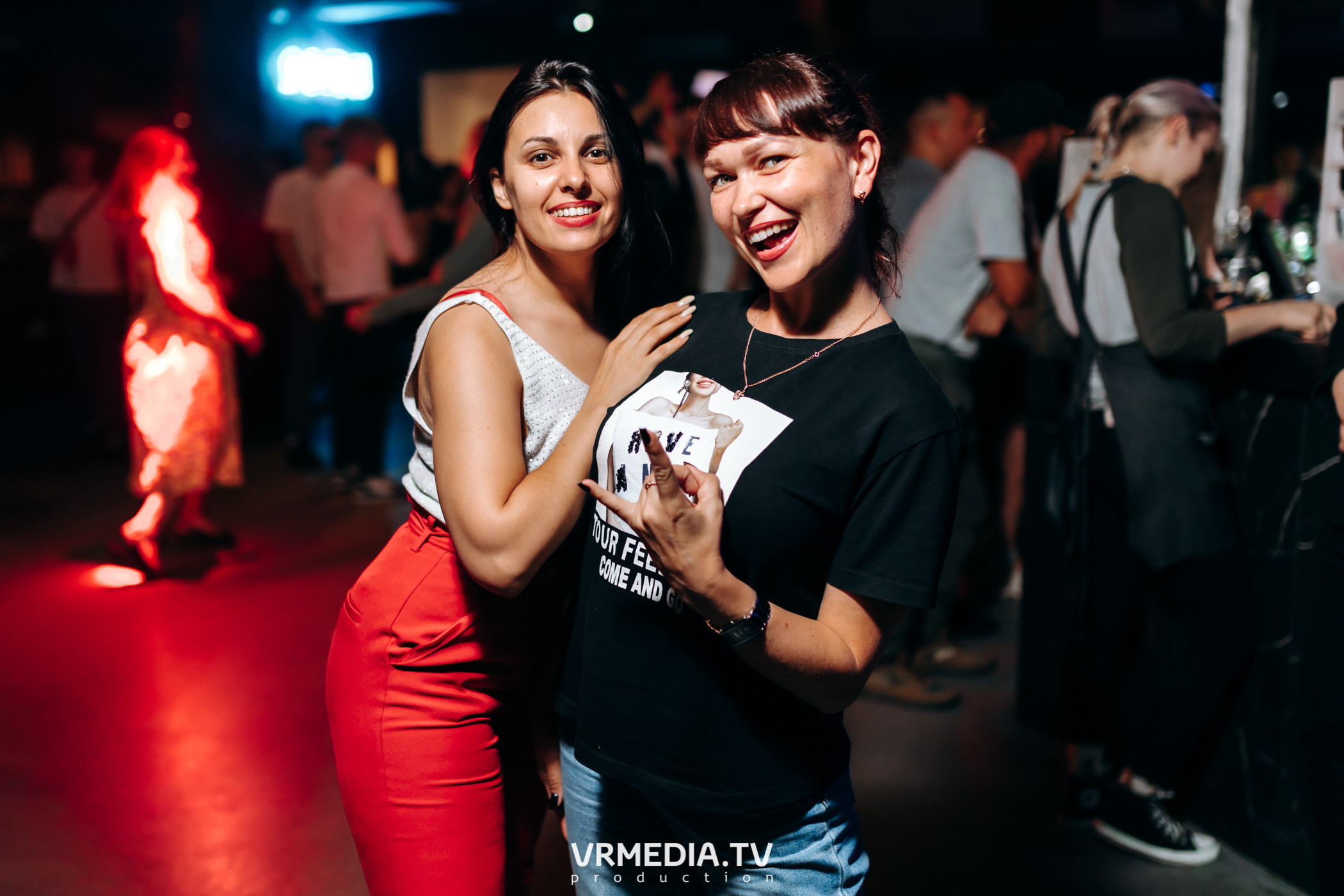 Выходные в баре «DOSKI»