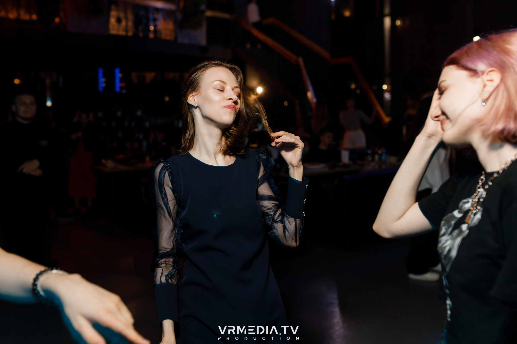 Выходные в баре «DOSKI»