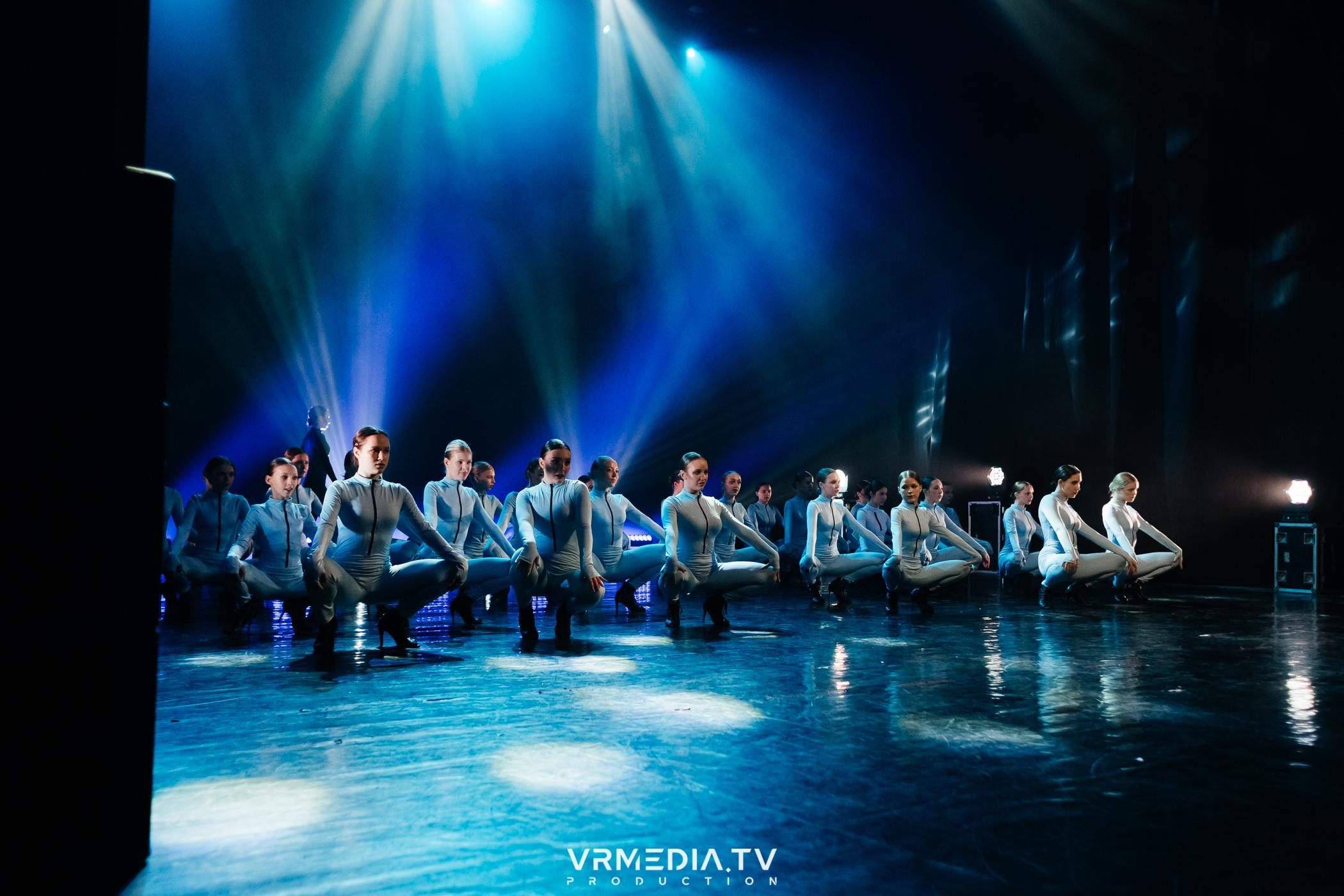 Пока все в доме