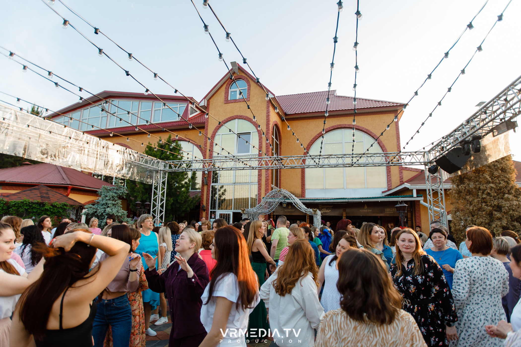 Выходные в ресторане «Лазурный берег»