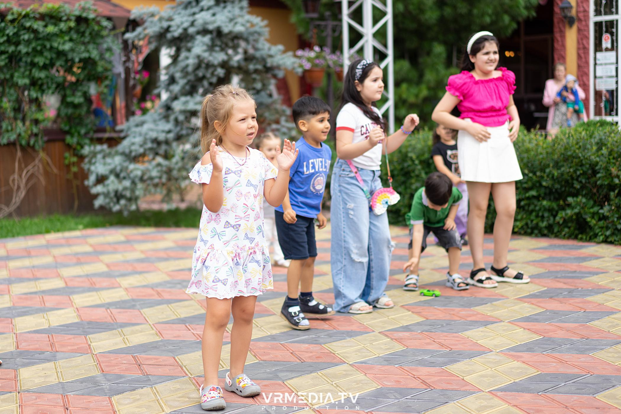 Детская вечеринка в ресторане «Лазурный Берег»
