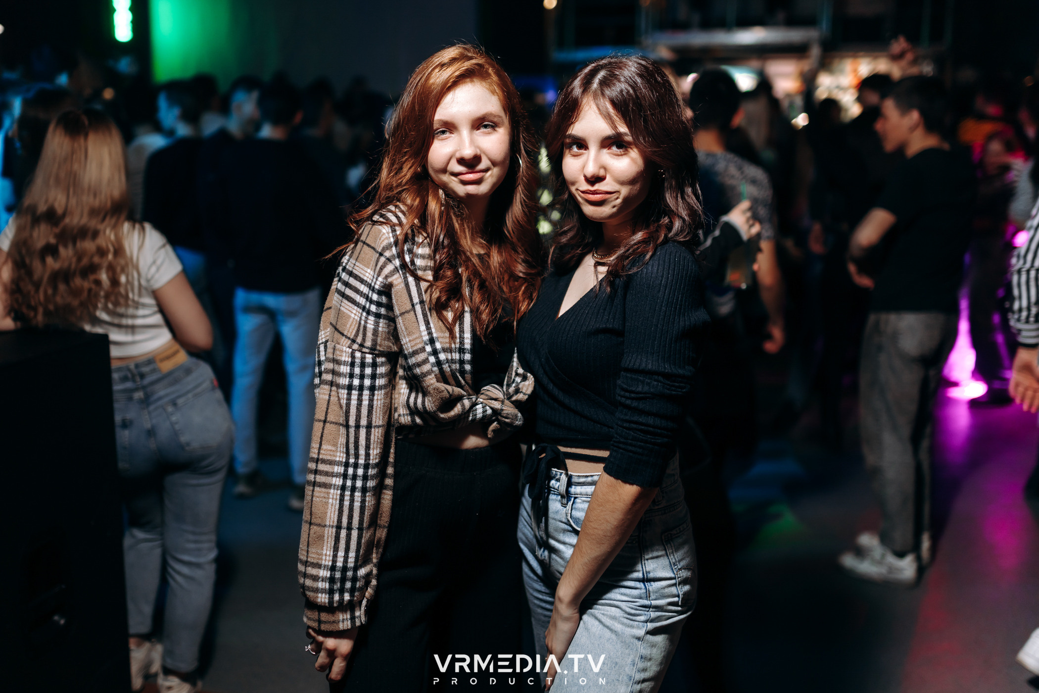 Выходные в баре «DOSKI»