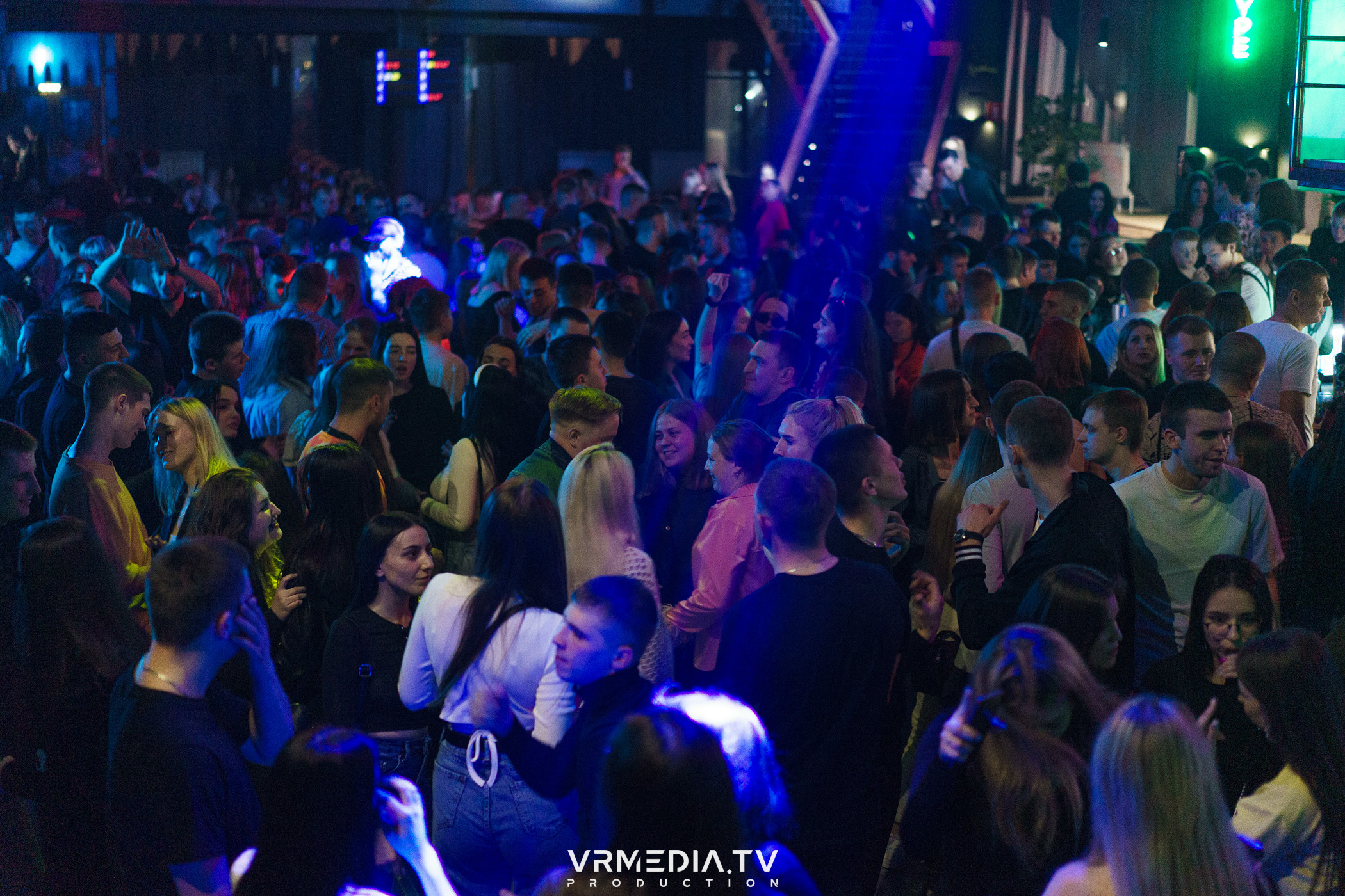 Выходные в баре «DOSKI»