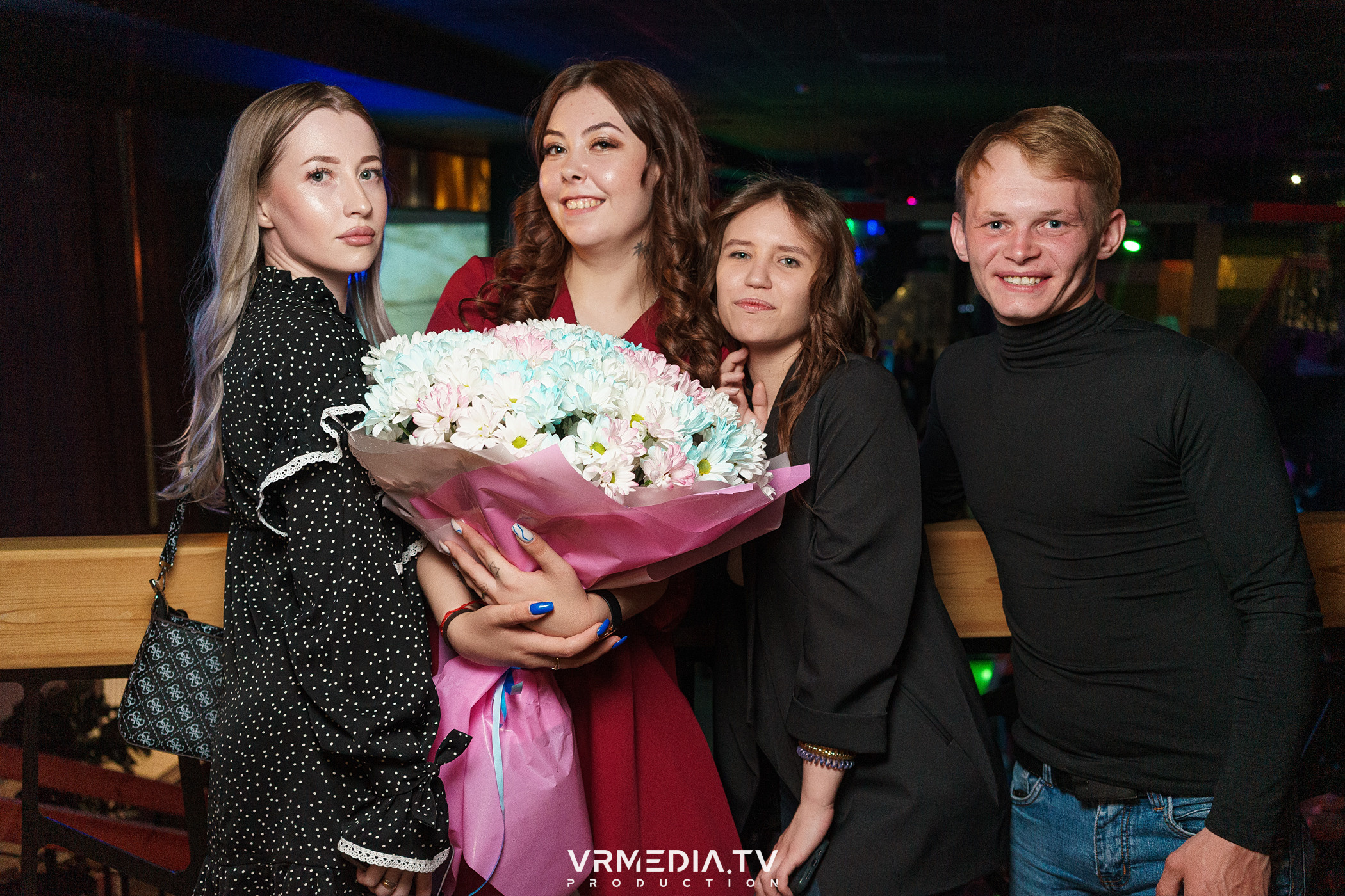 Выходные в баре «DOSKI»