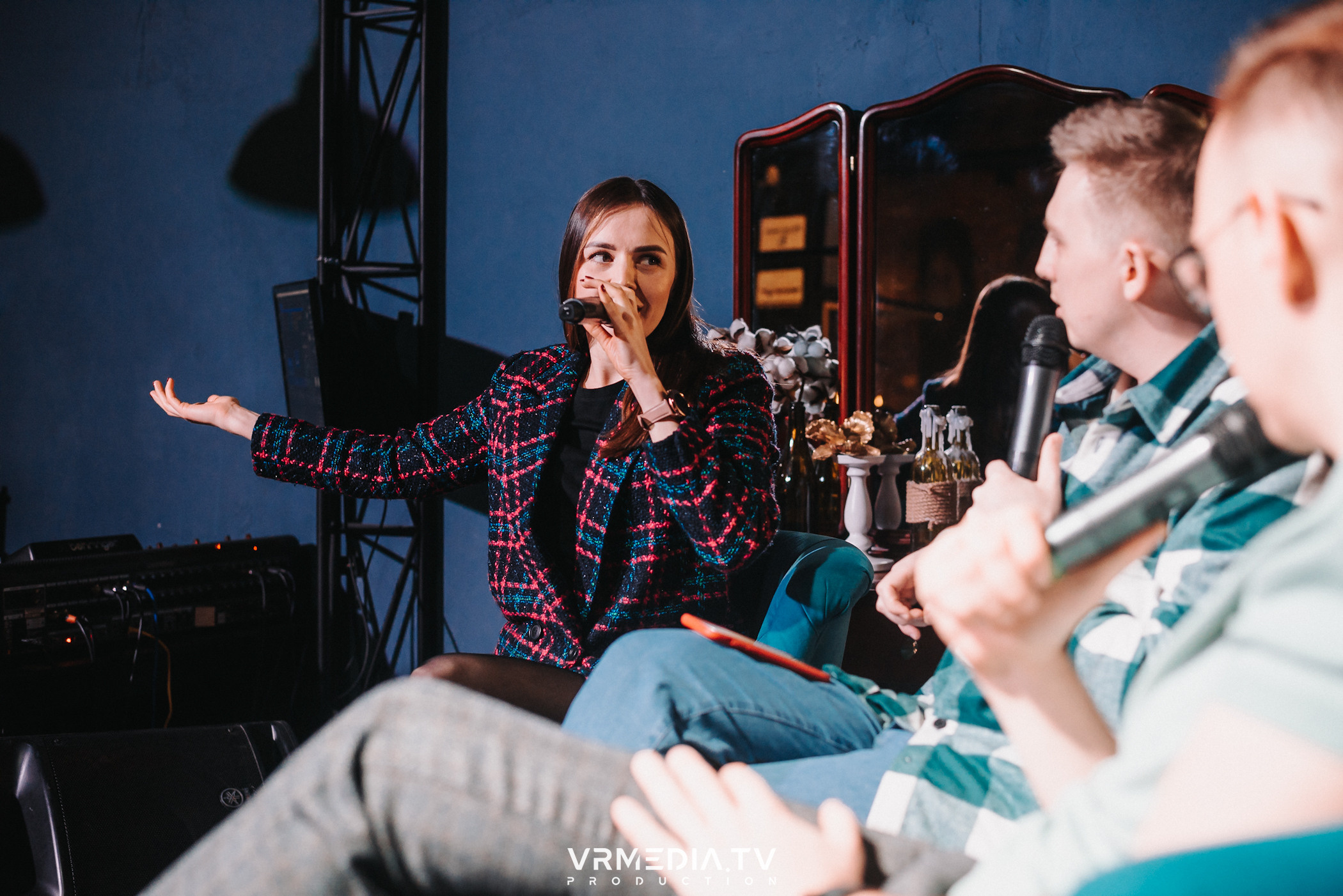 «ДАВАЙ ЧЕСТНО?» в баре-рюмочной «ТОЛК»