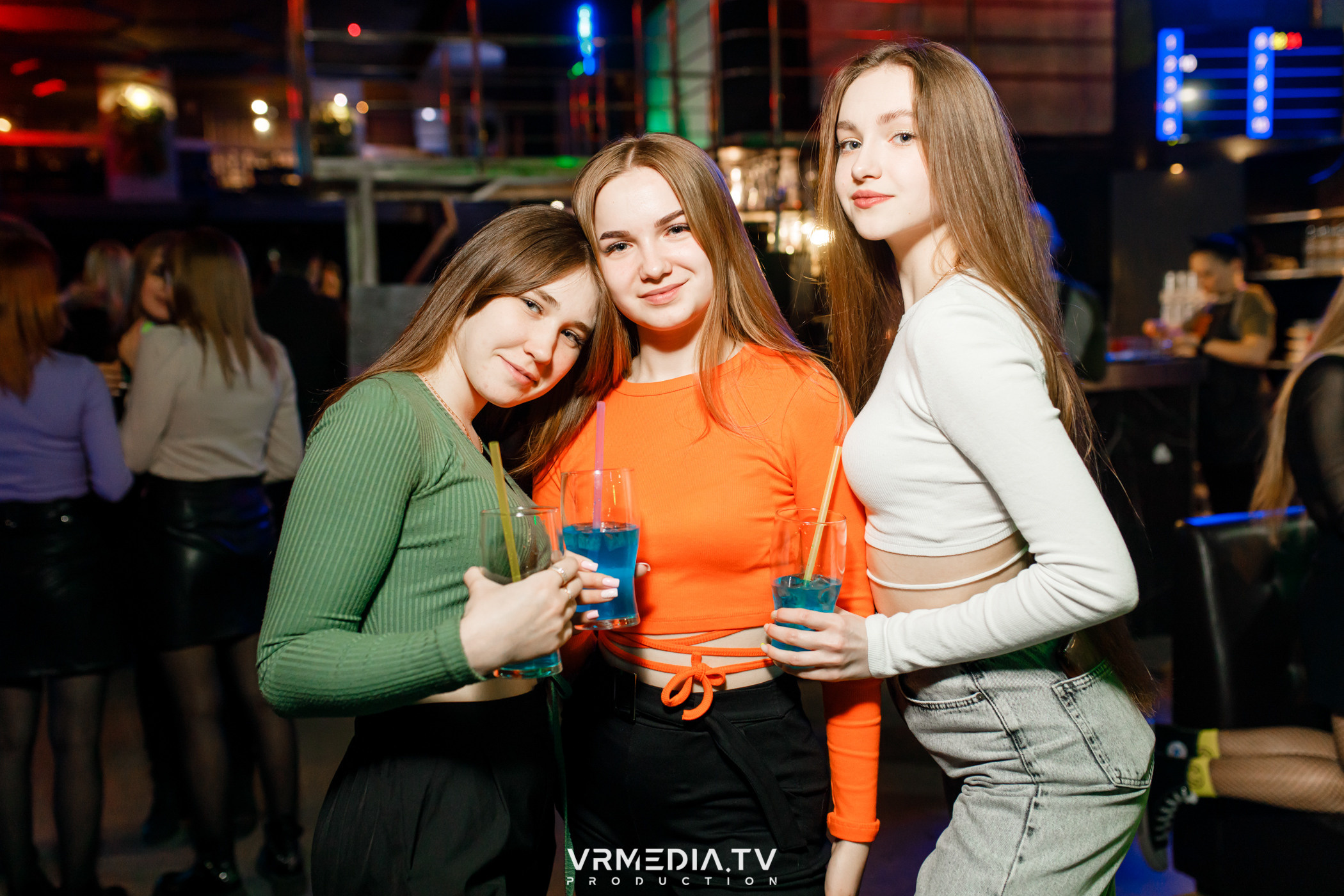 Выходные в баре «DOSKI»