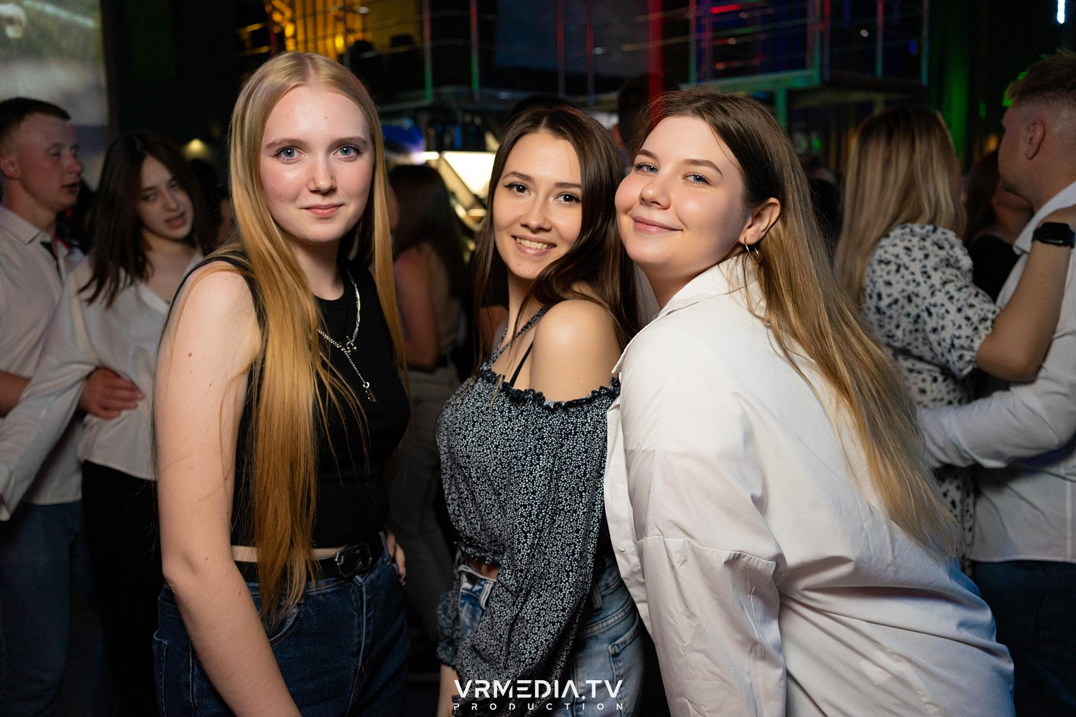 Выходные в баре «DOSKI»