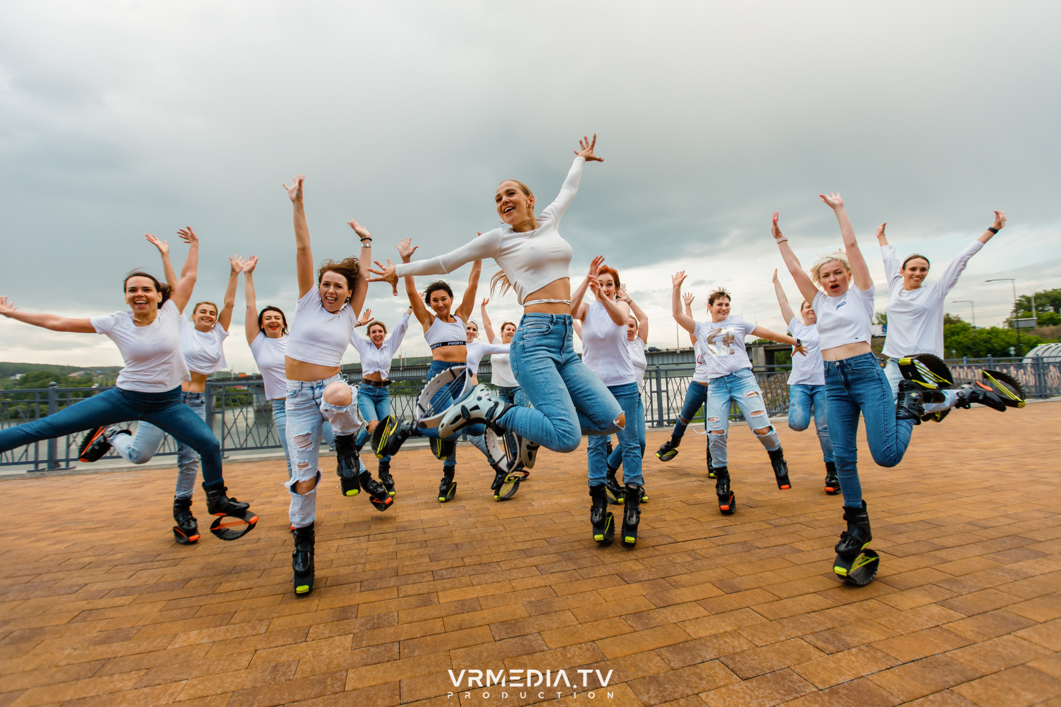 Открытая тренировка «Kangoo jumps»