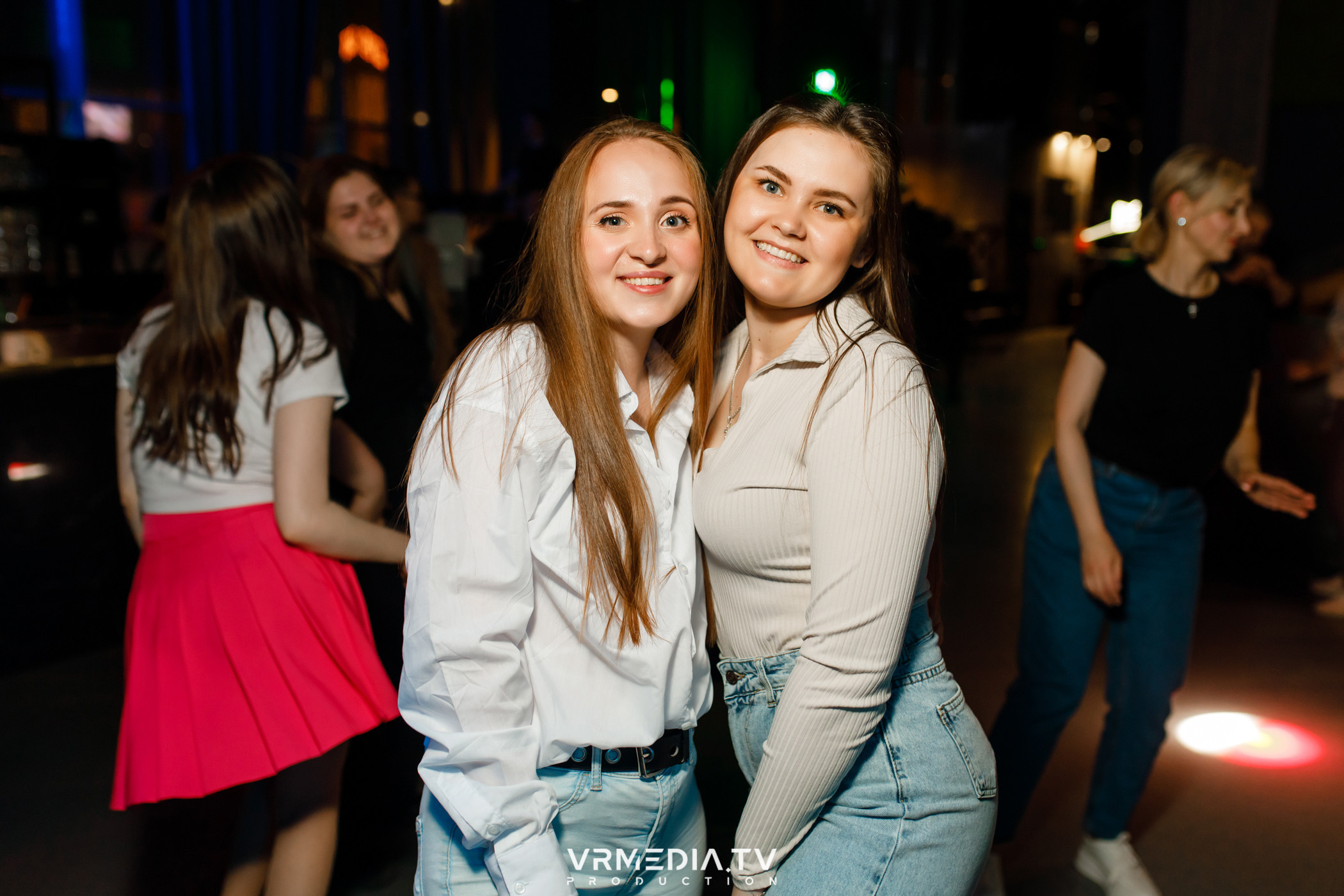 Выходные в баре «DOSKI»