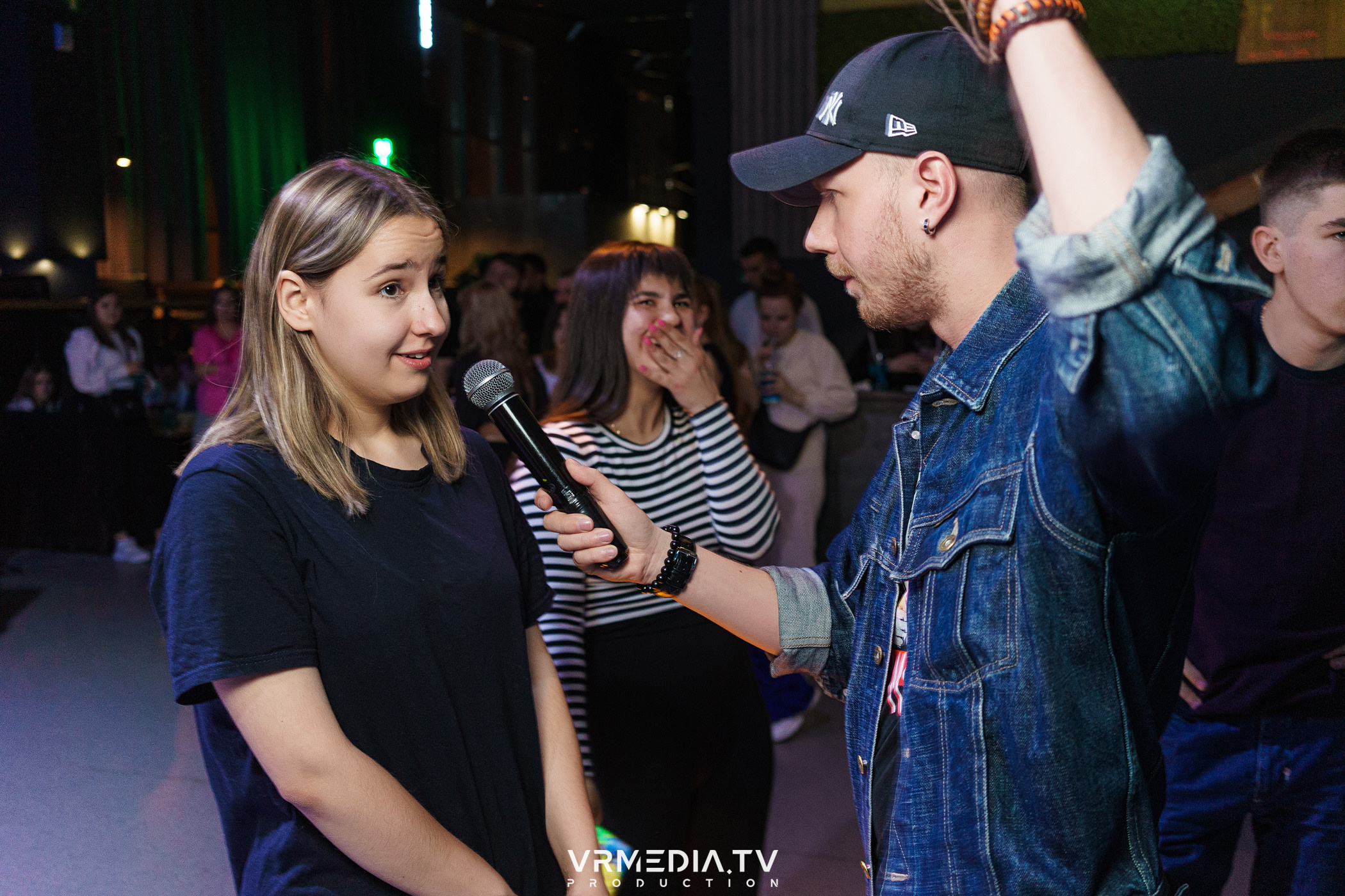 Выходные в баре «DOSKI»