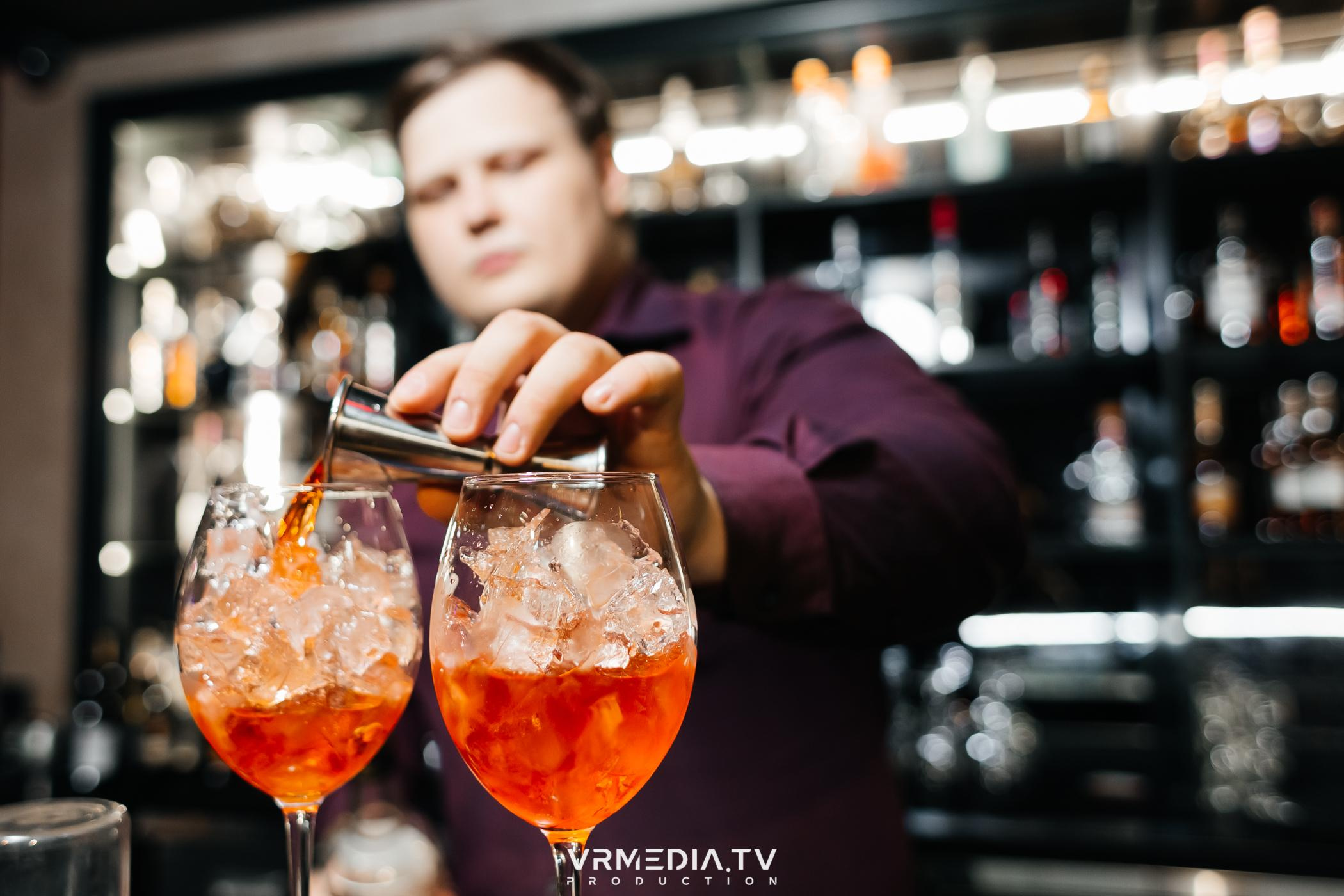 «Summer: ON» в караоке-баре «Volna»