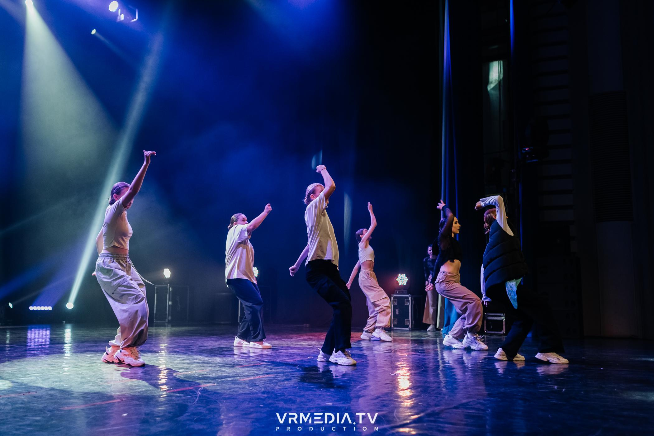 Пока все в доме