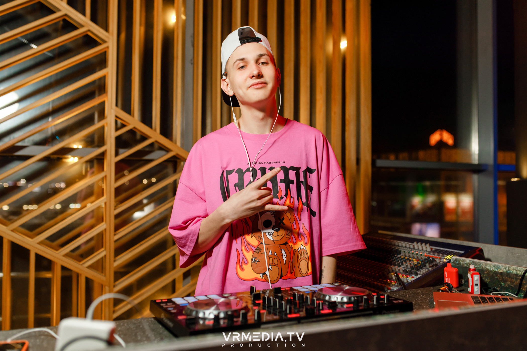 Выходные в баре «DOSKI»