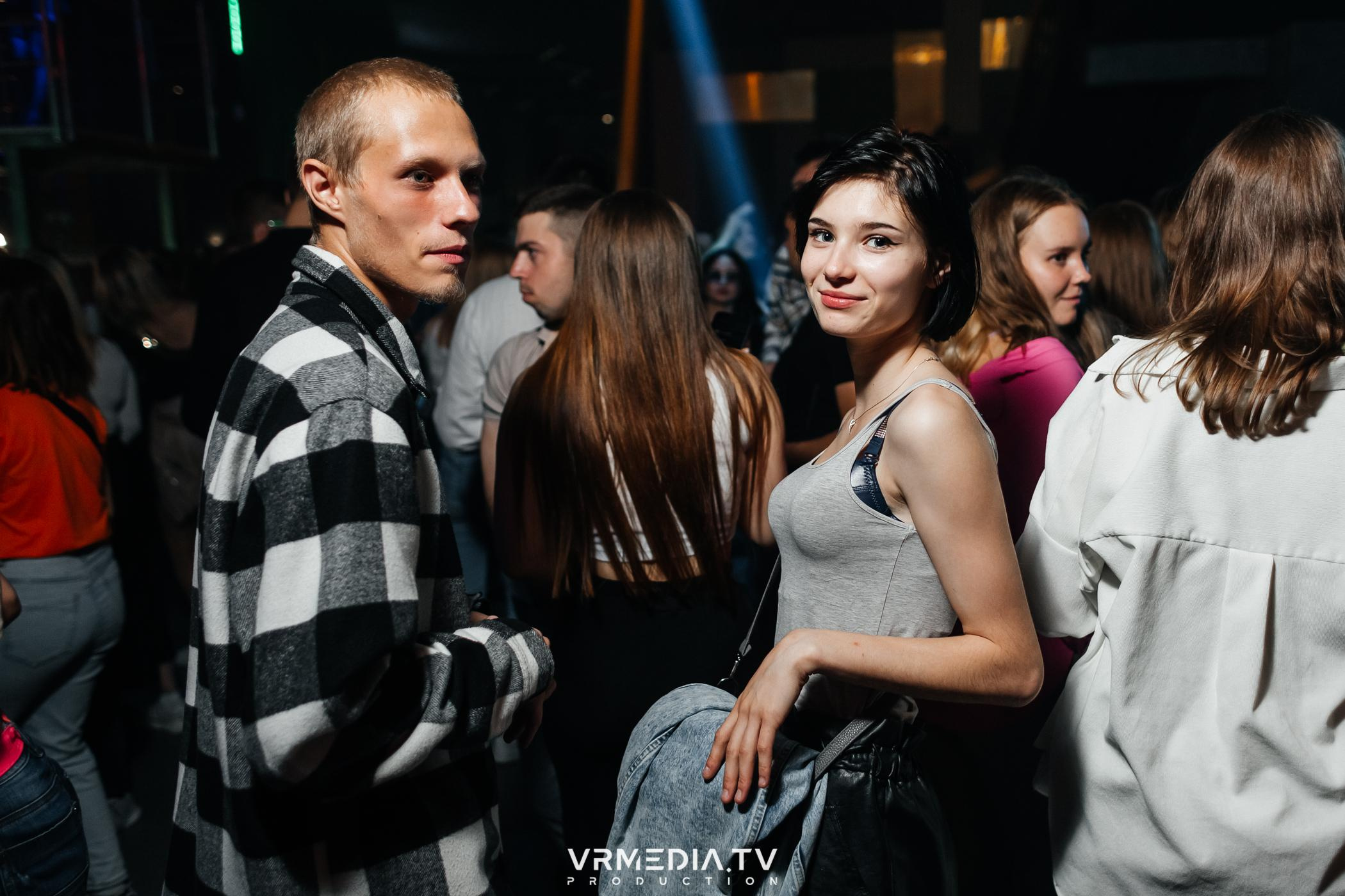 Выходные в баре «DOSKI»