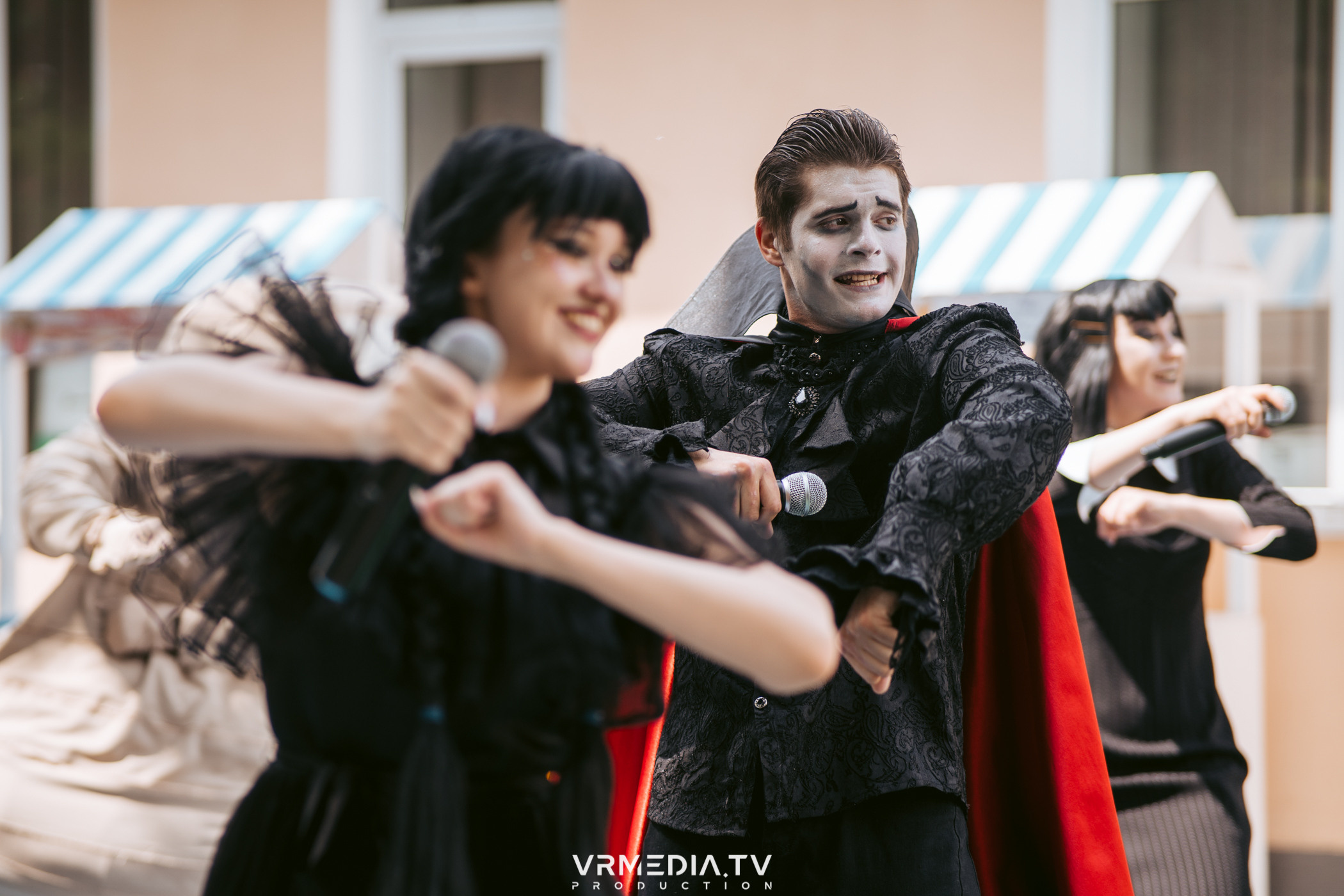 Спектакль «Монстры на каникулах» от студии чудес «Алиса»