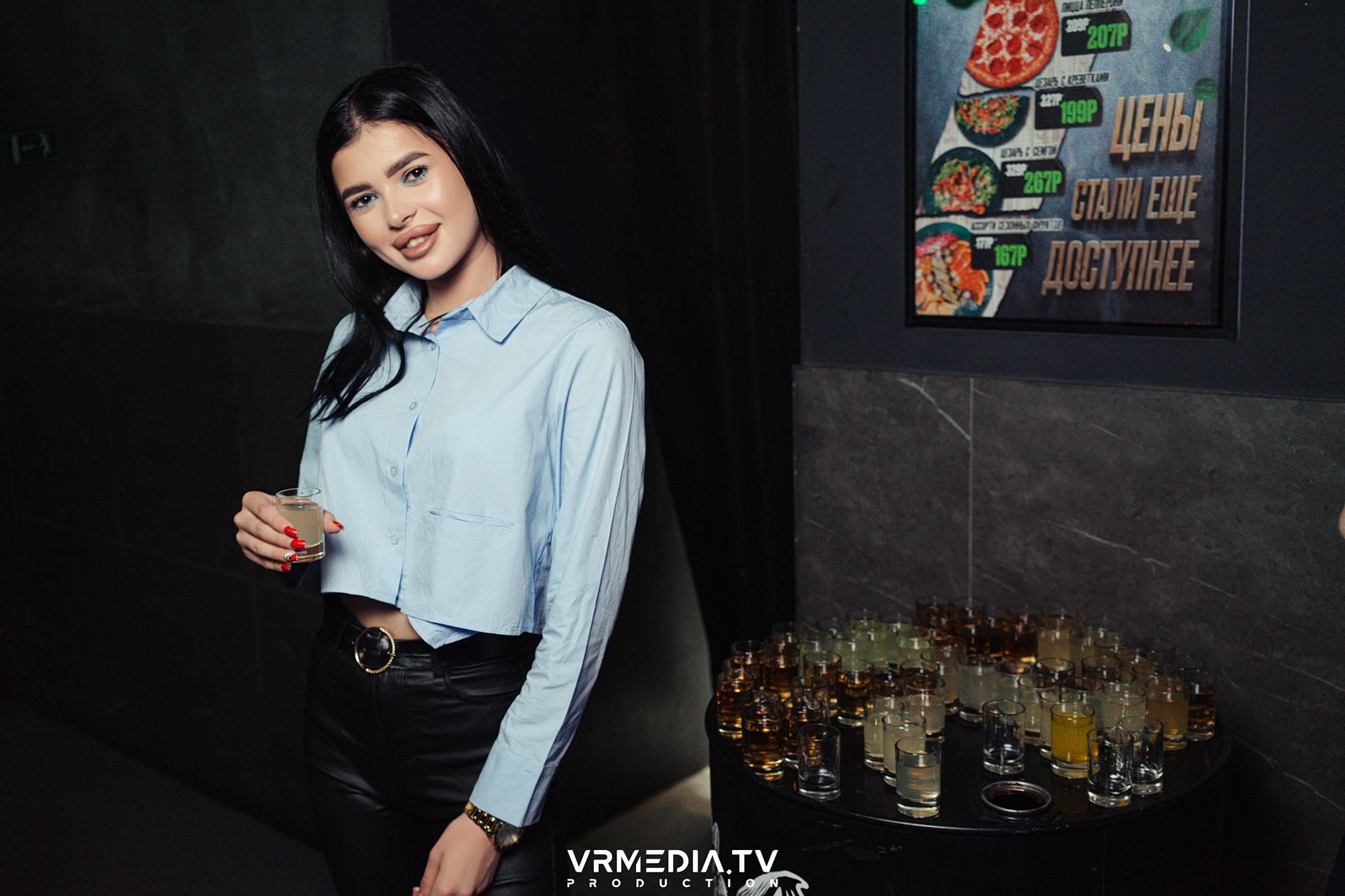 Выходные в баре «DOSKI»