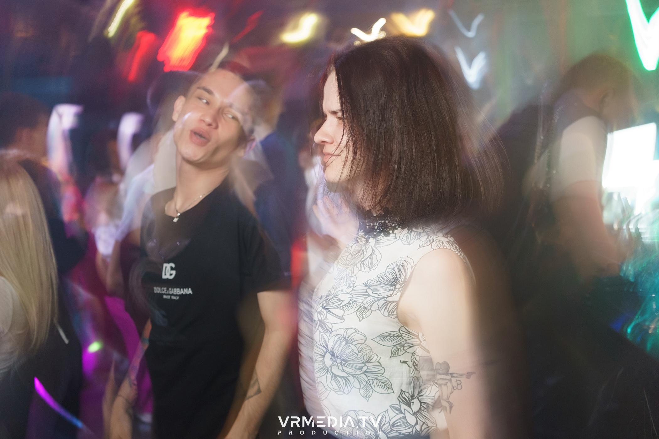 Выходные в баре «DOSKI»