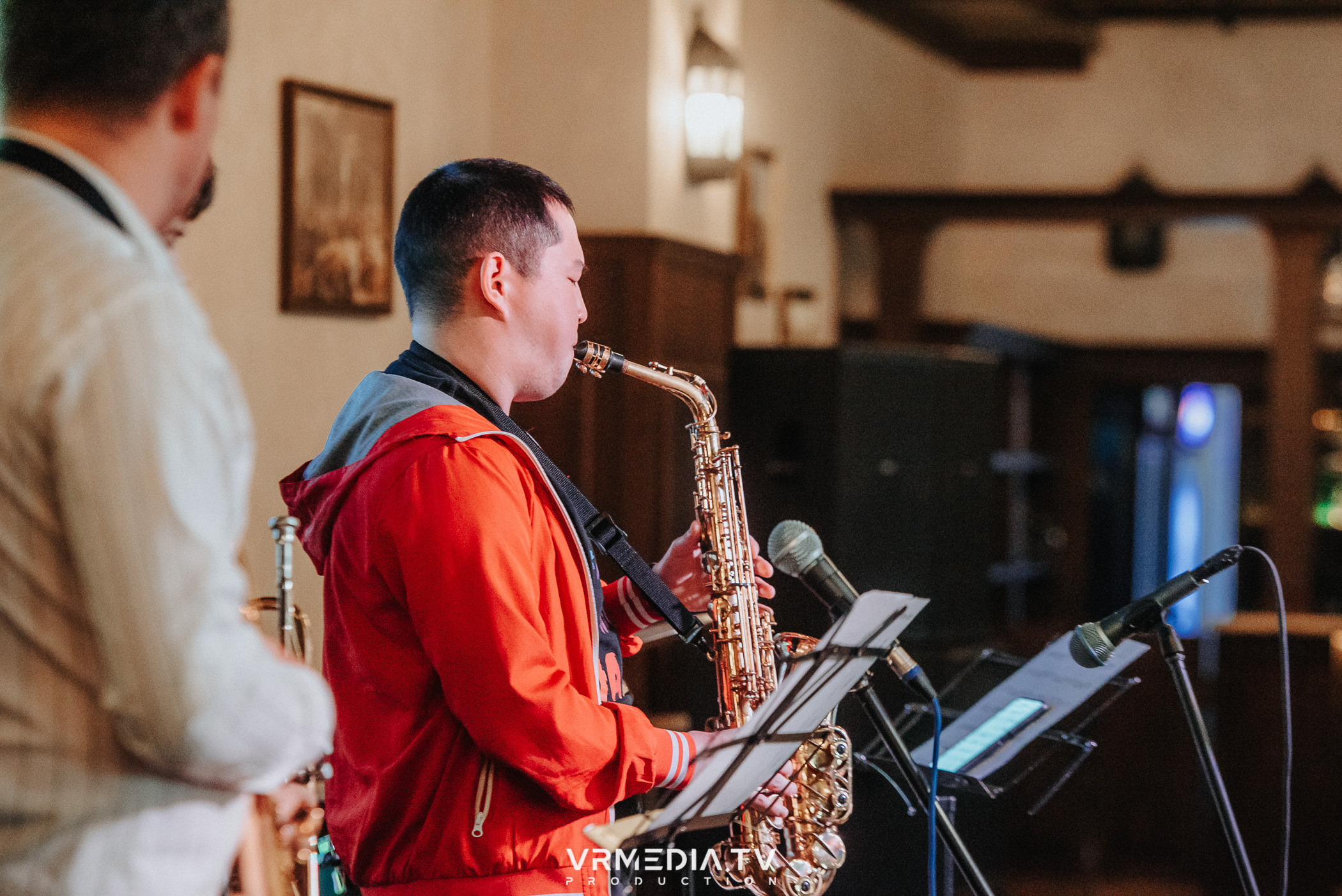 Джазовая среда: JAM SESSION