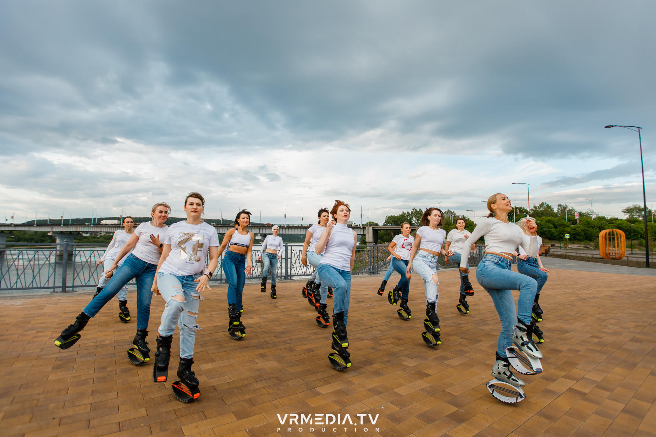 Открытая тренировка «Kangoo jumps»