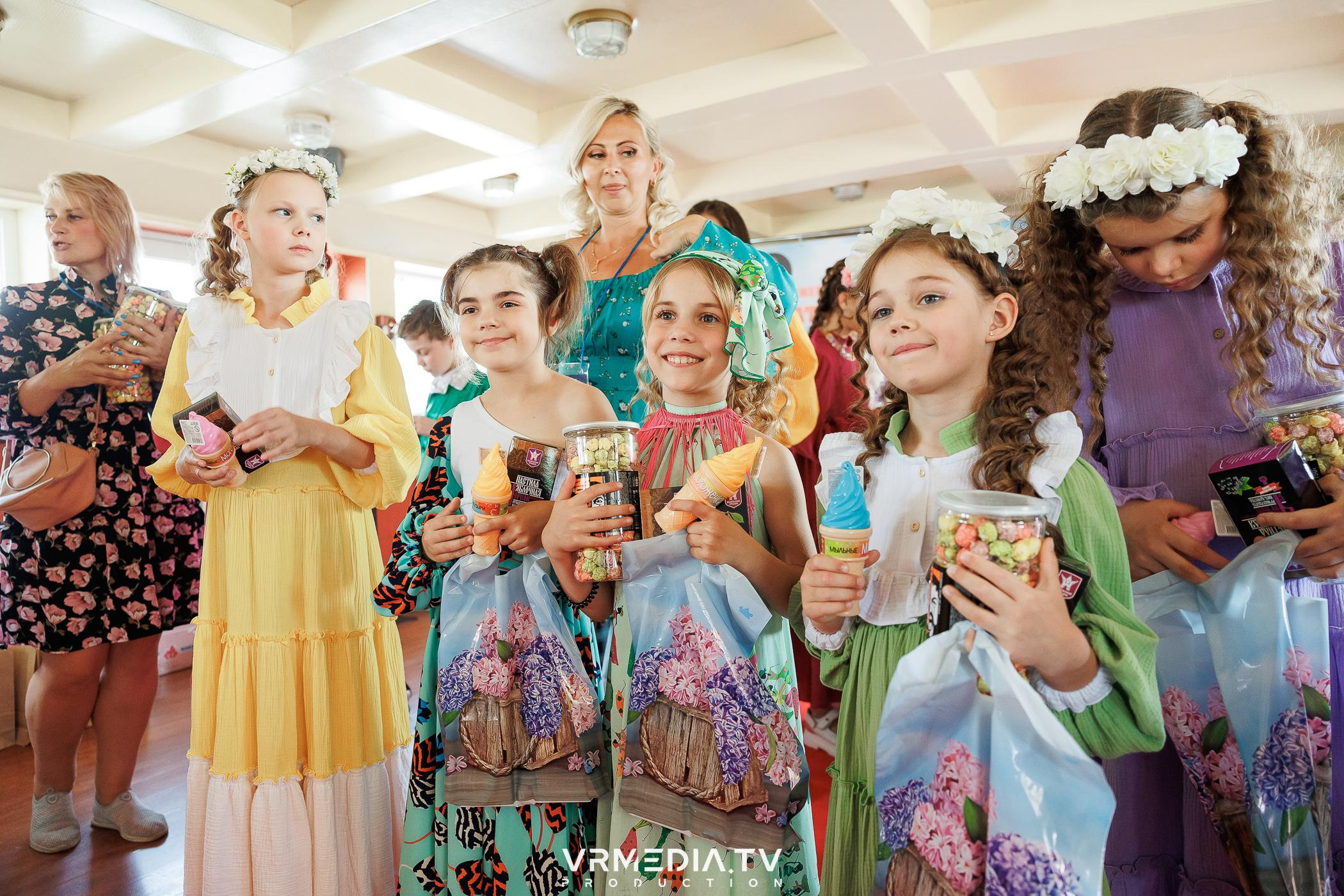 LEOMAR PRODUCTION: 8 БЛАГОТВОРИТЕЛЬНЫЙ КОНЦЕРТ «БАТЛ ГОЛОСОВ-ПЛЫВЕТ П