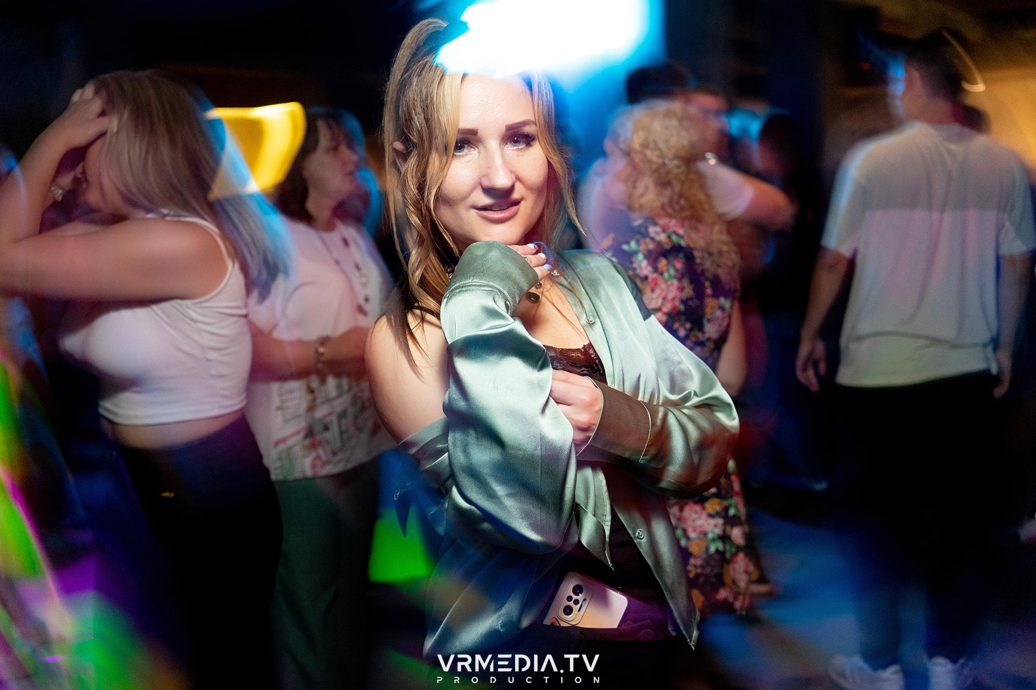 Выходные в баре «DOSKI»