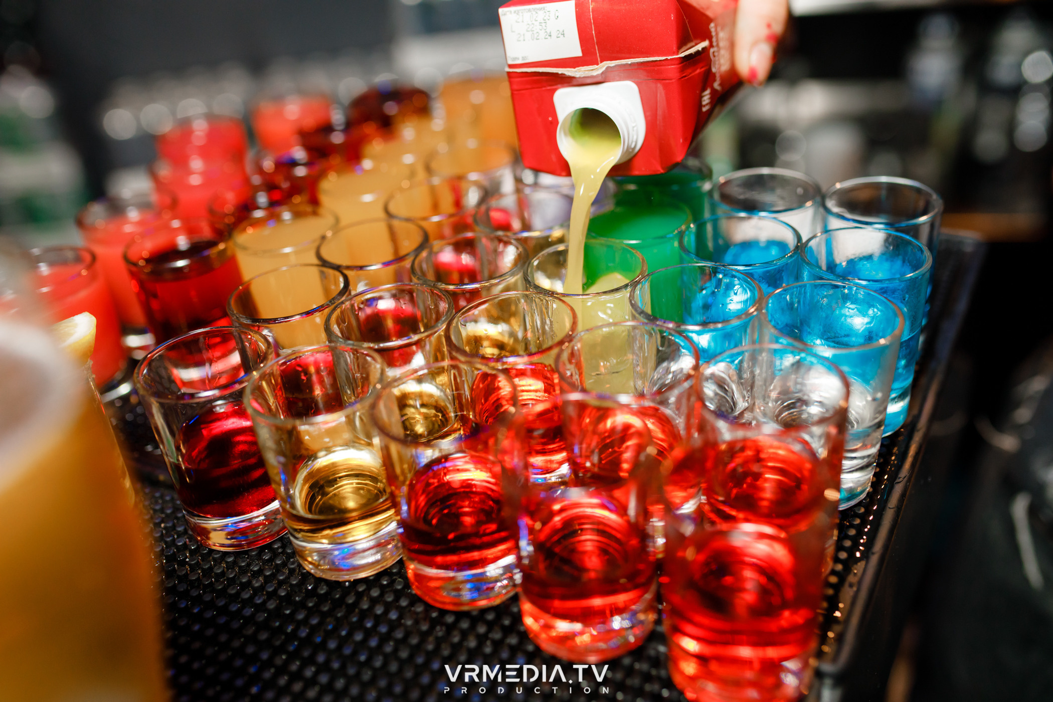 Выходные в баре «DOSKI»