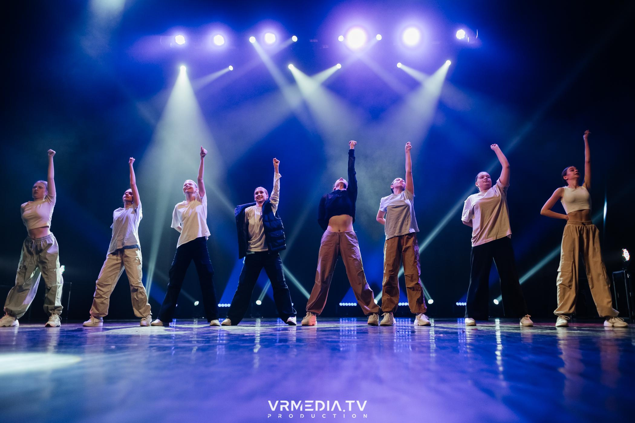 Пока все в доме