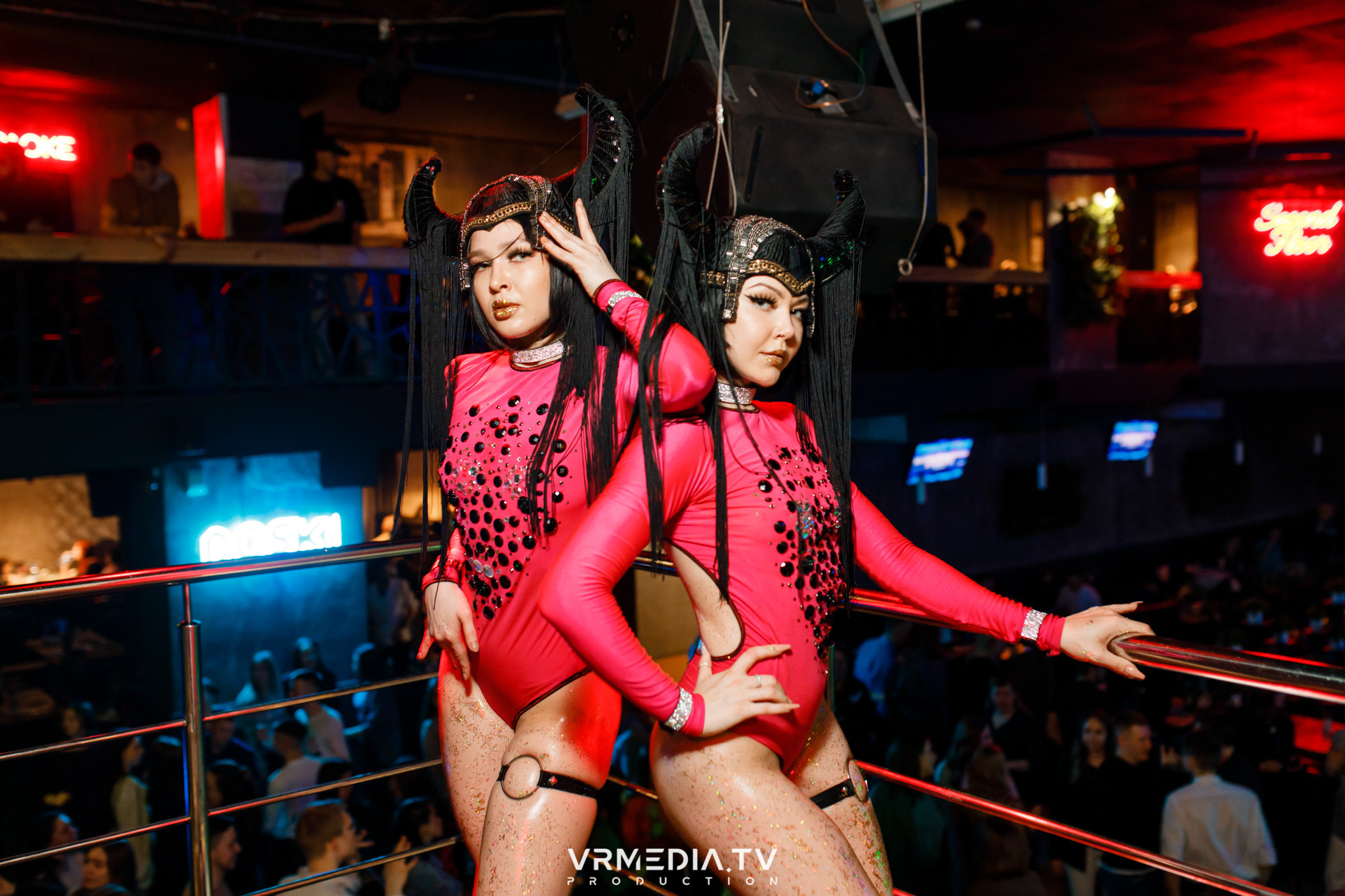 Выходные в баре «DOSKI»