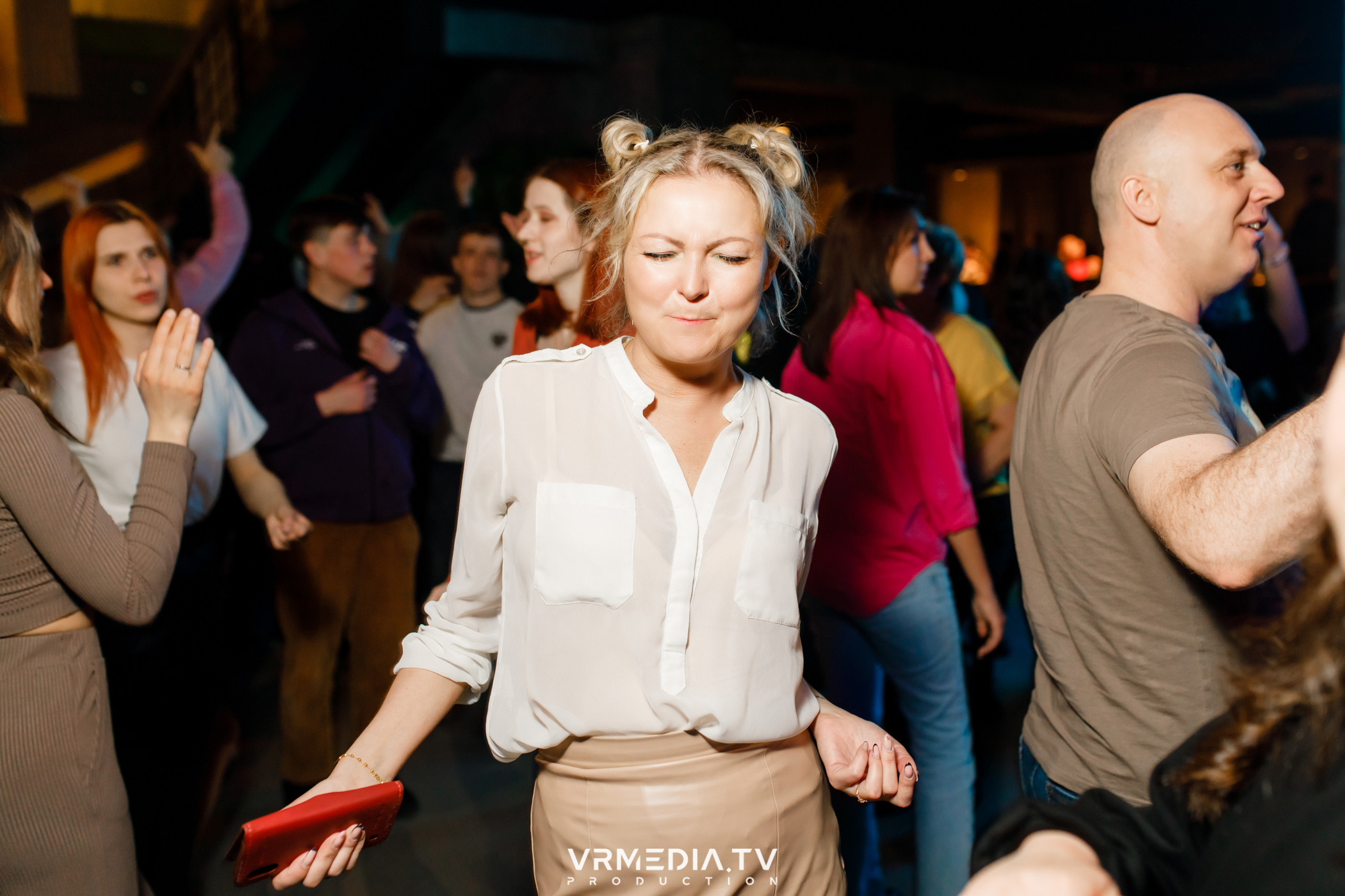 Выходные в баре «DOSKI»