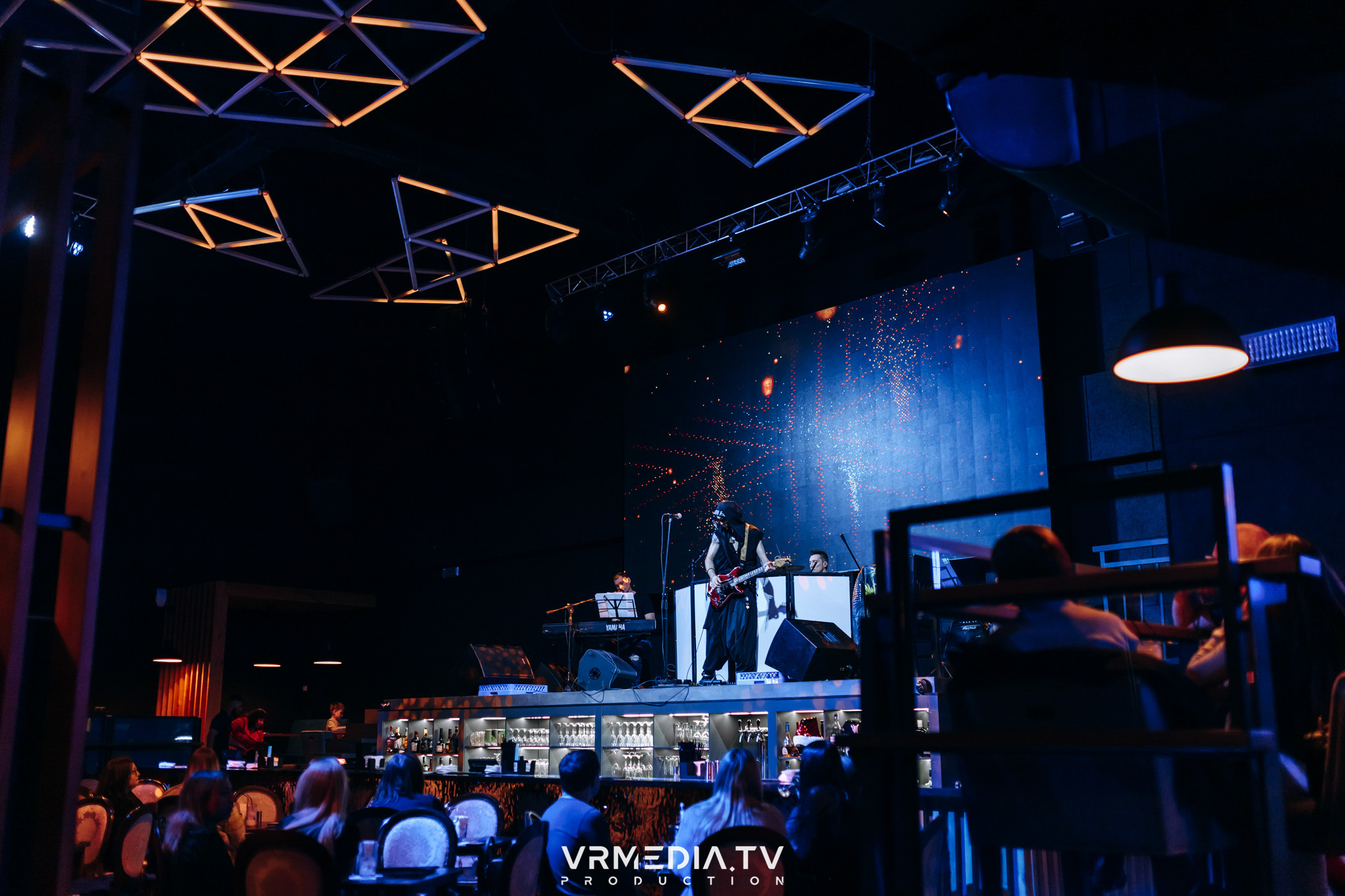 Джазовая среда: Игорь Тальков мл. и группа «МирИмиР»