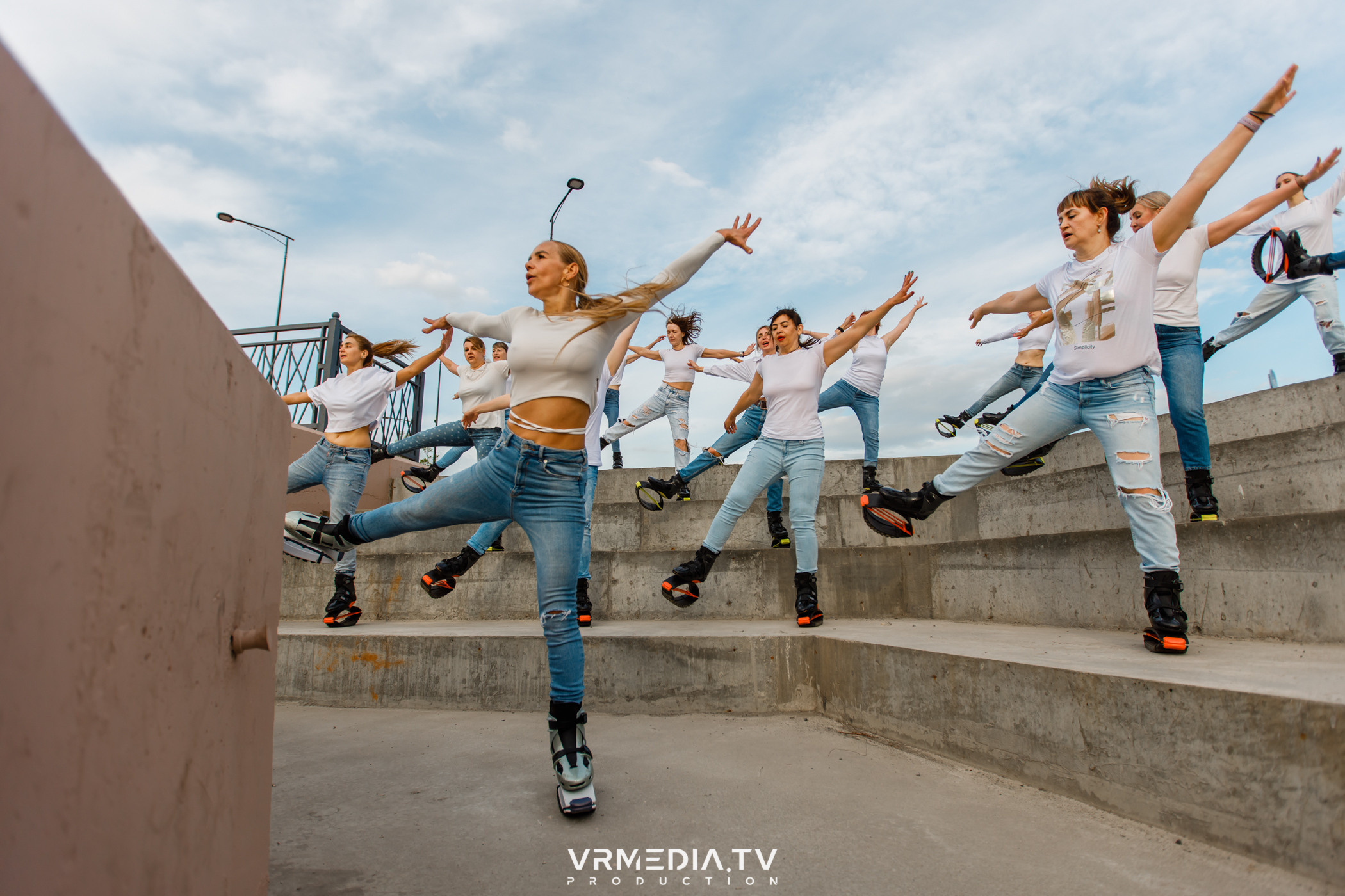 Открытая тренировка «Kangoo jumps»