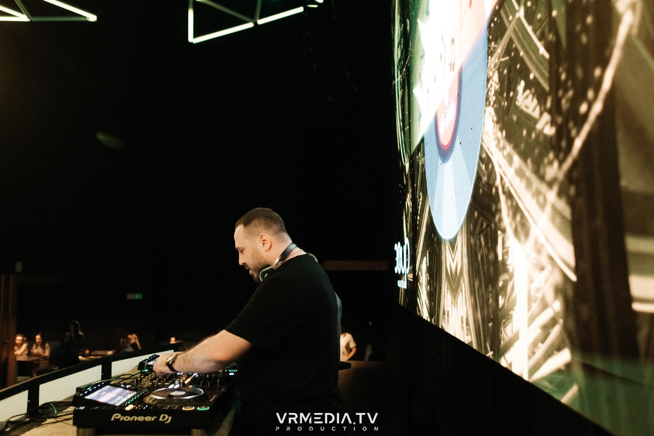 Выпускной школы диджеинга «Атмосфера»