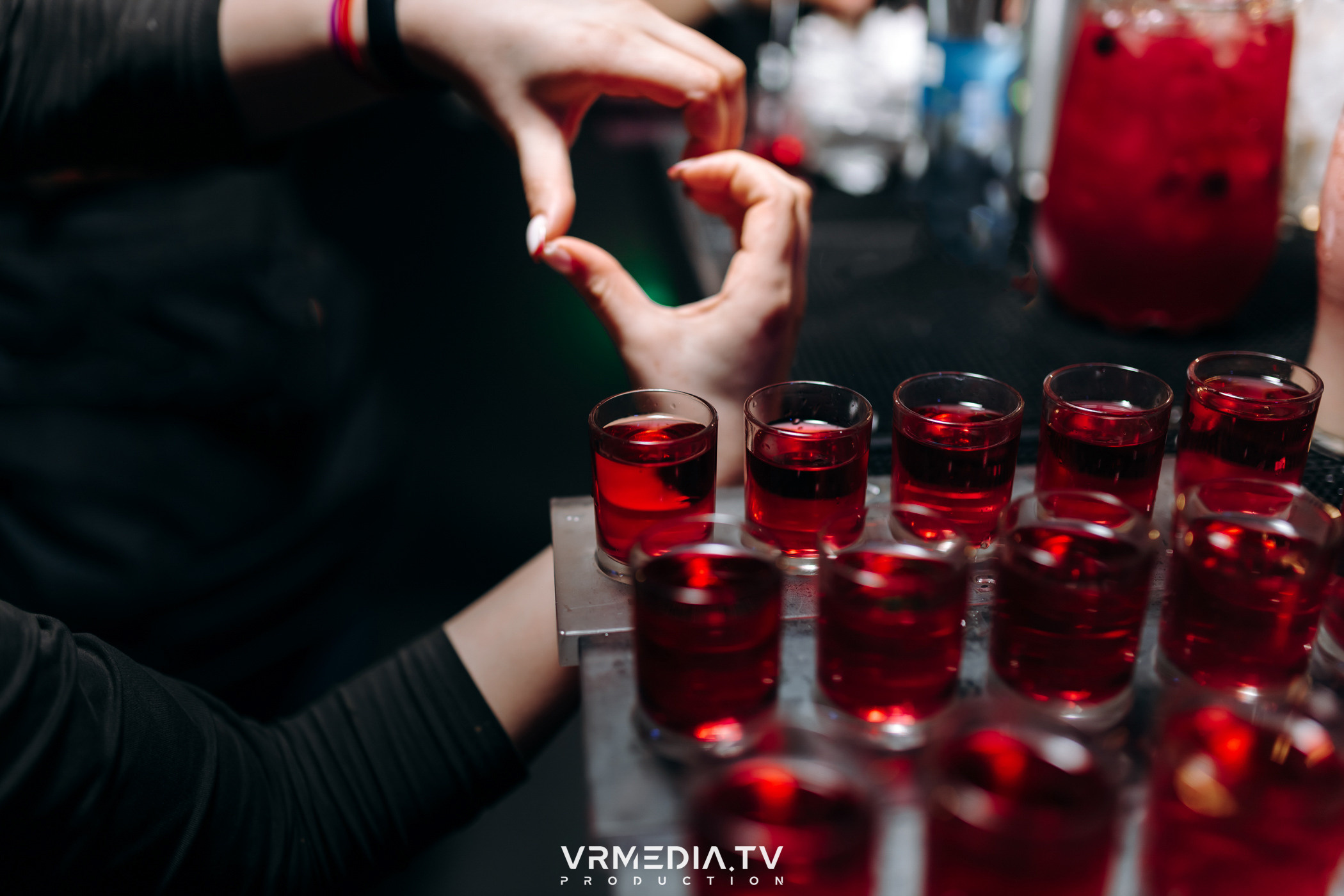 Выходные в баре «DOSKI»