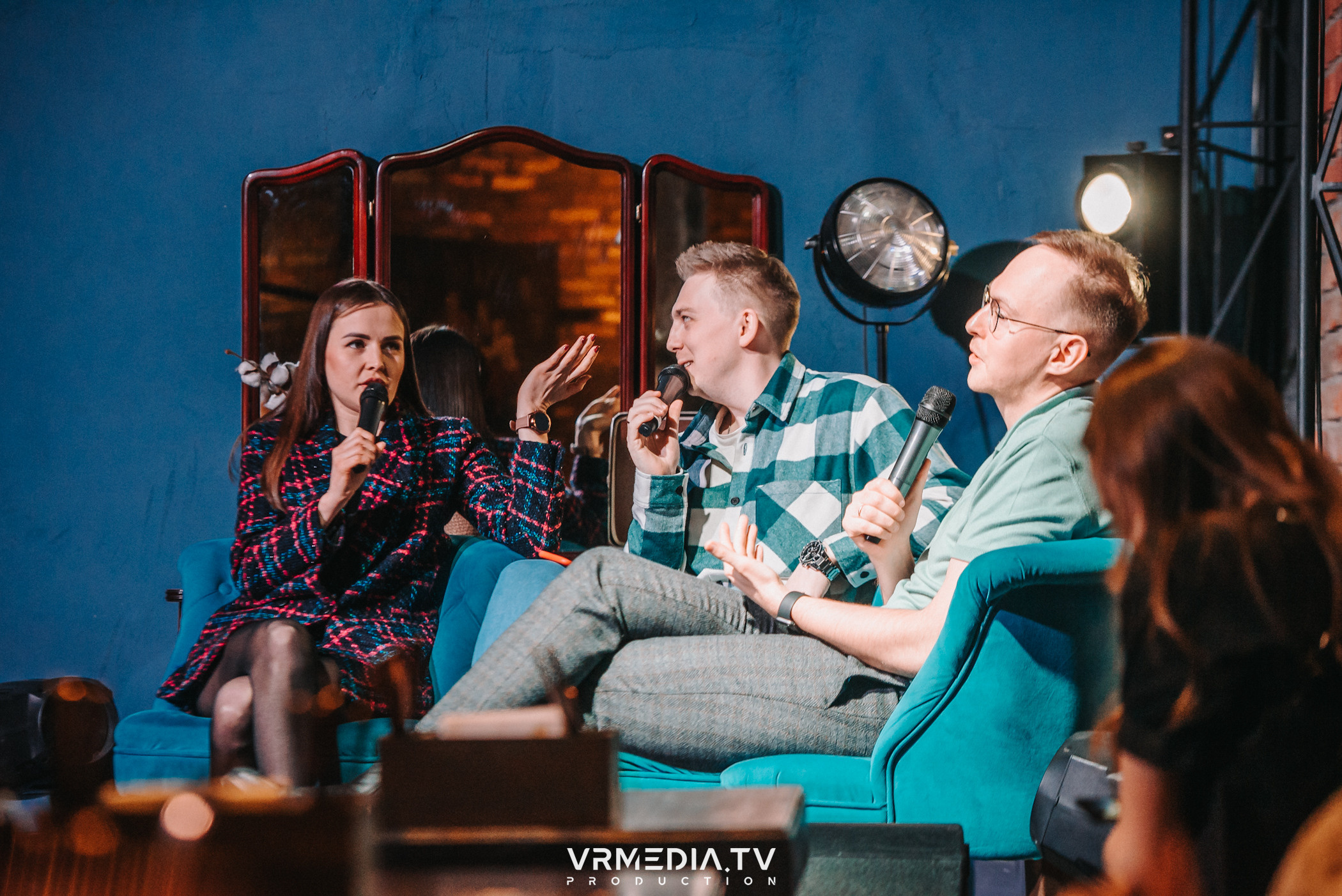 «ДАВАЙ ЧЕСТНО?» в баре-рюмочной «ТОЛК»