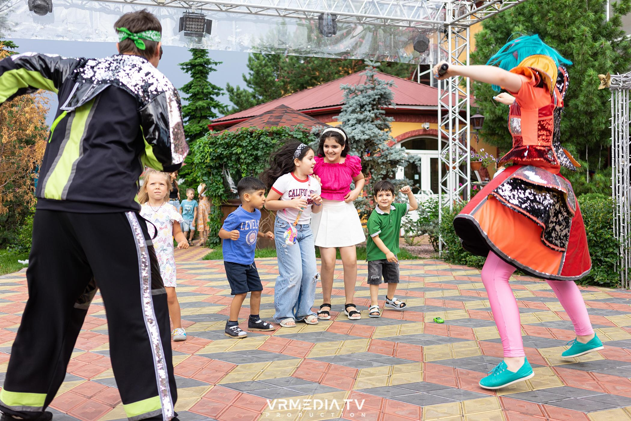 Детская вечеринка в ресторане «Лазурный Берег»